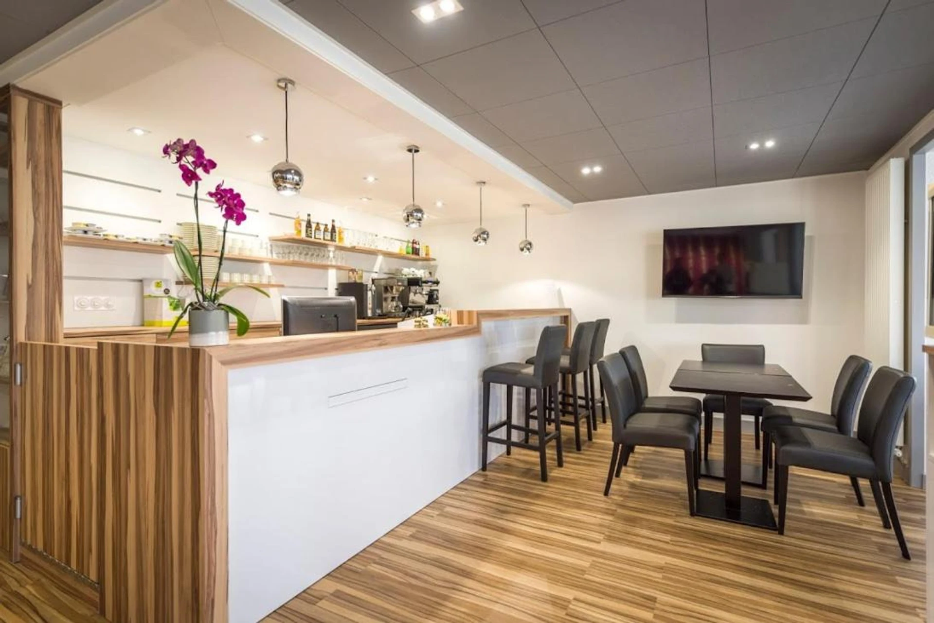 Organiser un séminaire d'entreprise : Logis hôtel restaurant la Haute Forêt à vertou