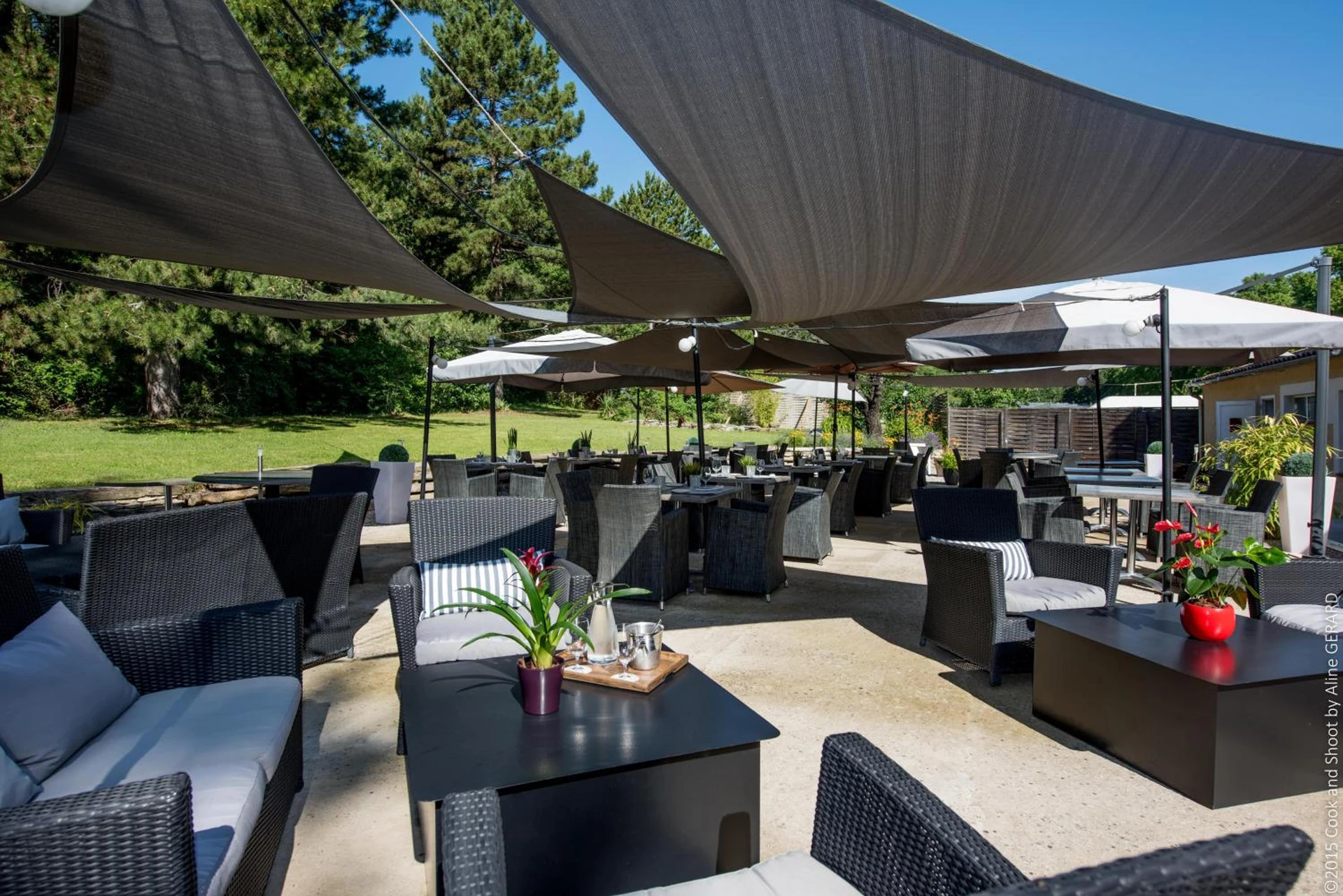 Organiser un séminaire d'entreprise : Logis Hôtel La Magnanerie - Côté Bistro à aubignosc