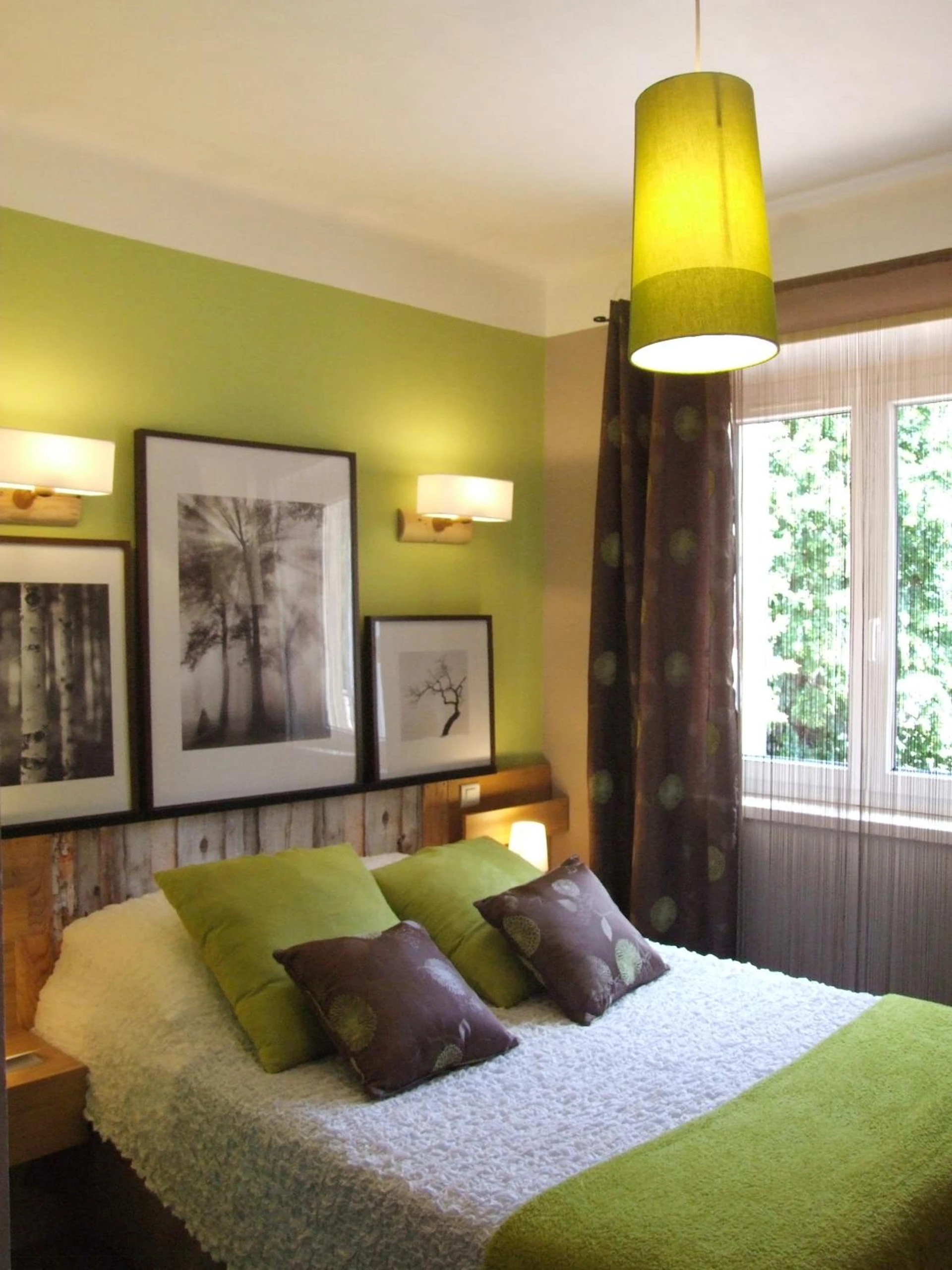 Magnifique chambre pour un séminaire d'entreprise à Logis Hôtel La Magnanerie - Côté Bistro - Aubignosc