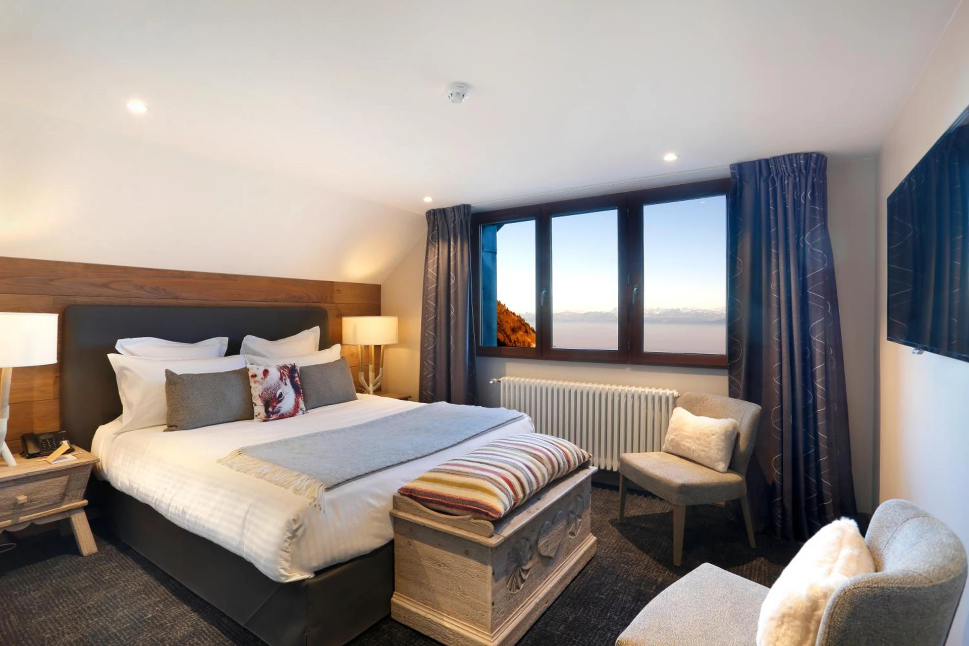 Magnifique chambre pour un séminaire d'entreprise à Chalet-Hôtel La Mainaz Restaurant & Resort - Gex