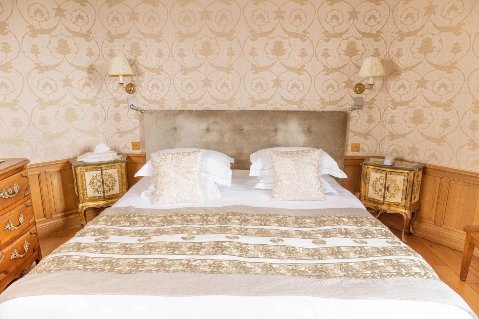 Chambre disponible pour un séminaire d'entreprise à La Maison De Lucie - Honfleur