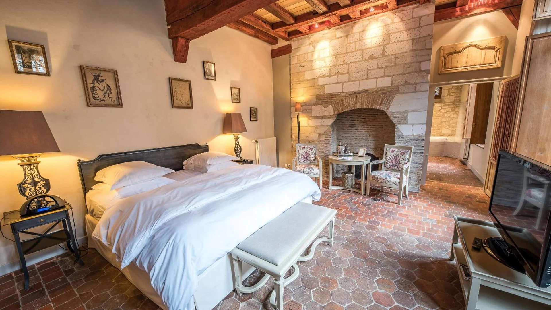 Chambre disponible pour un séminaire d'entreprise à La Maison de Rhodes Hôtel & Spa - Troyes