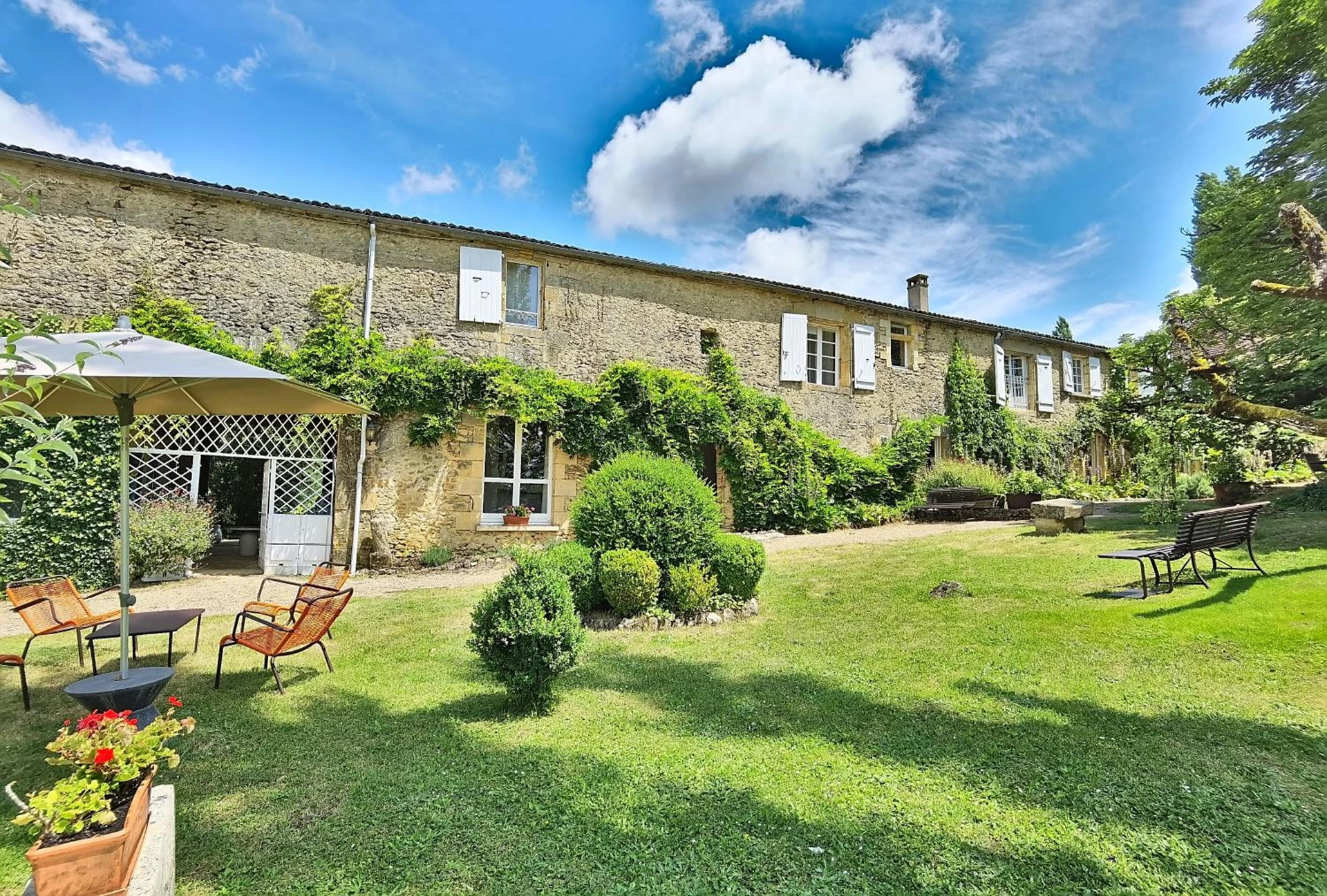 Salle de séminaire à Hotel La Maison des Peyrat - Organiser un événement professionnel à Sarlat-la-Canéda