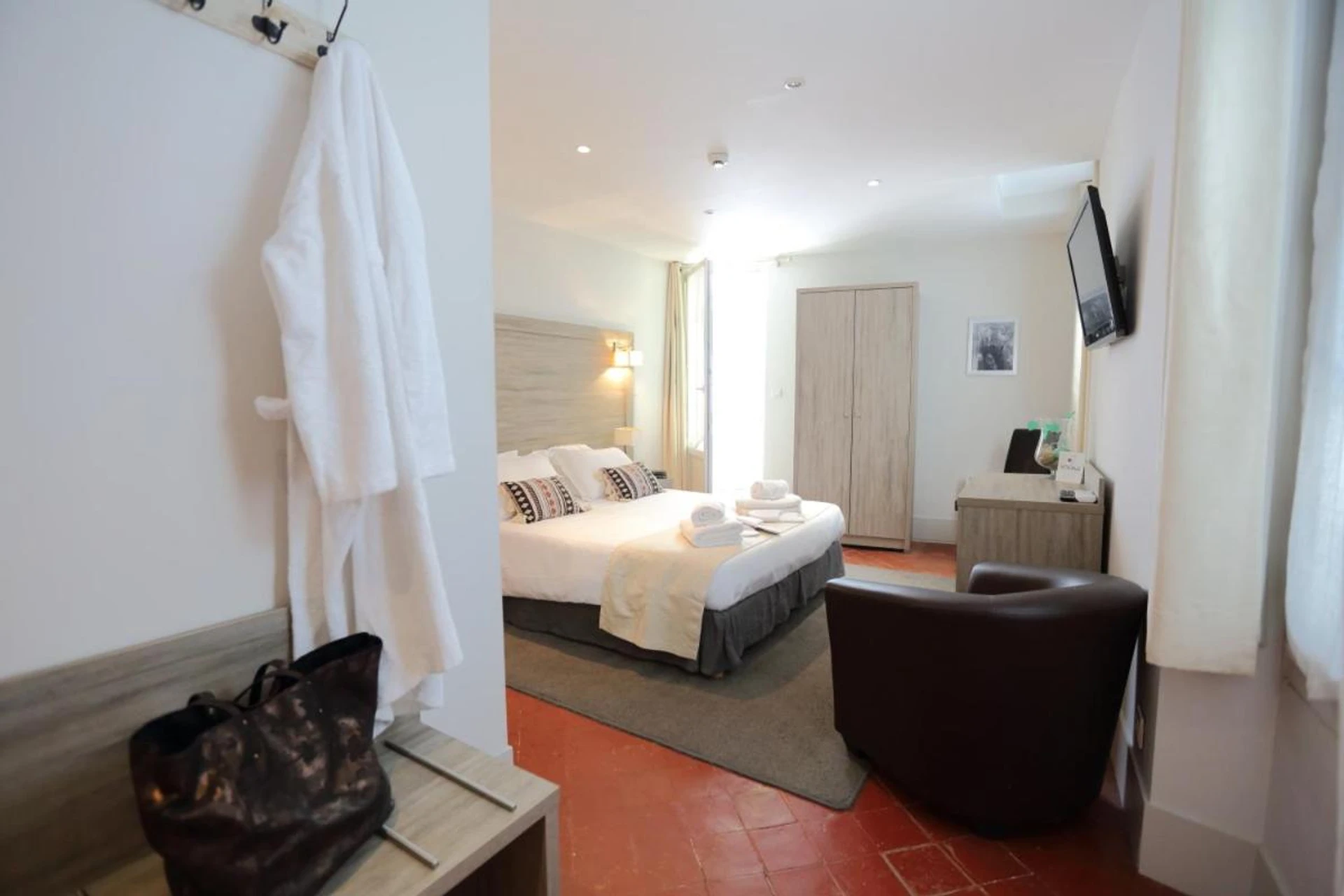Chambre disponible pour un séminaire d'entreprise à Hôtel LA MARGELLE - Pernes-les-Fontaines