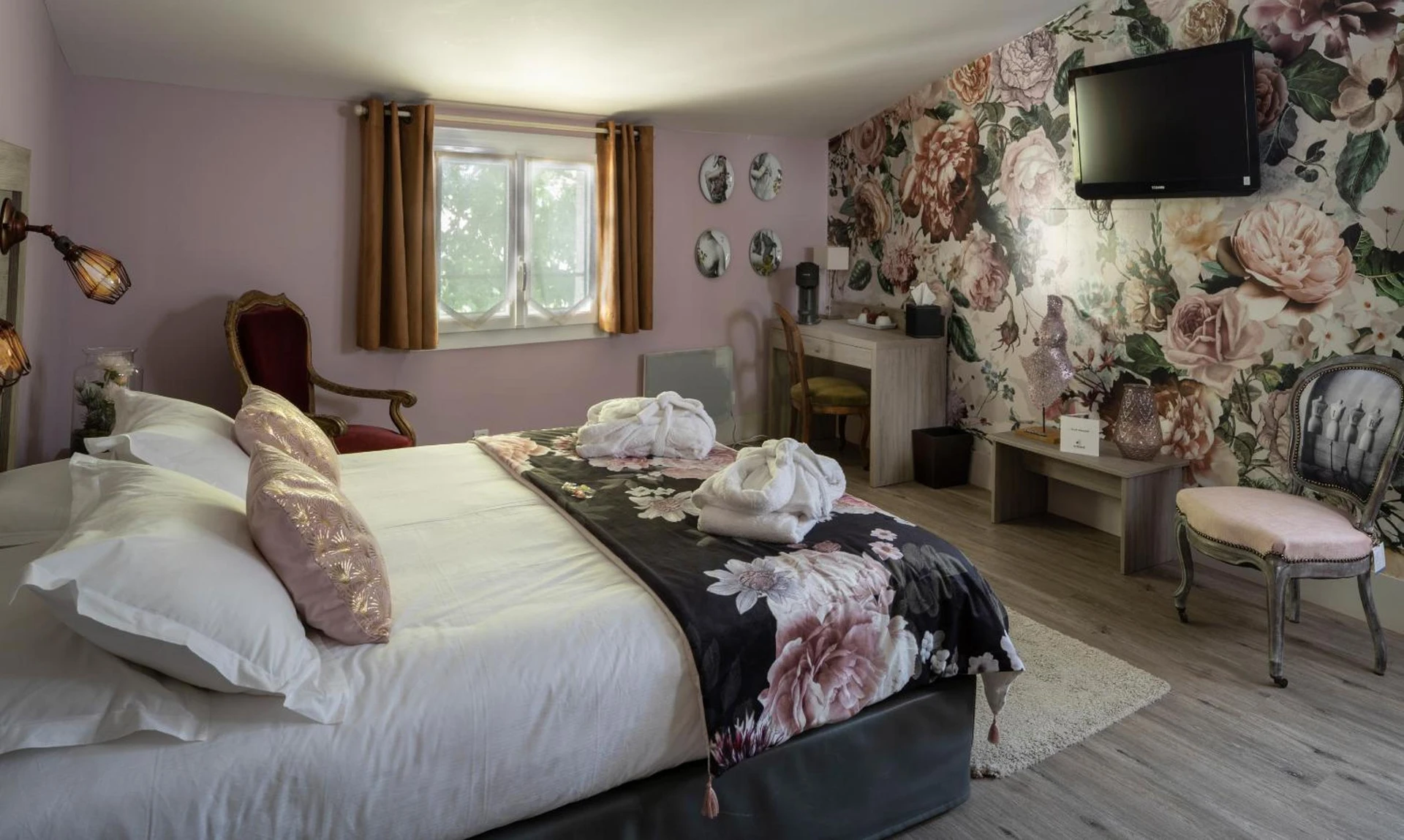 Chambre disponible pour un séminaire d'entreprise à Hôtel LA MARGELLE - Pernes-les-Fontaines