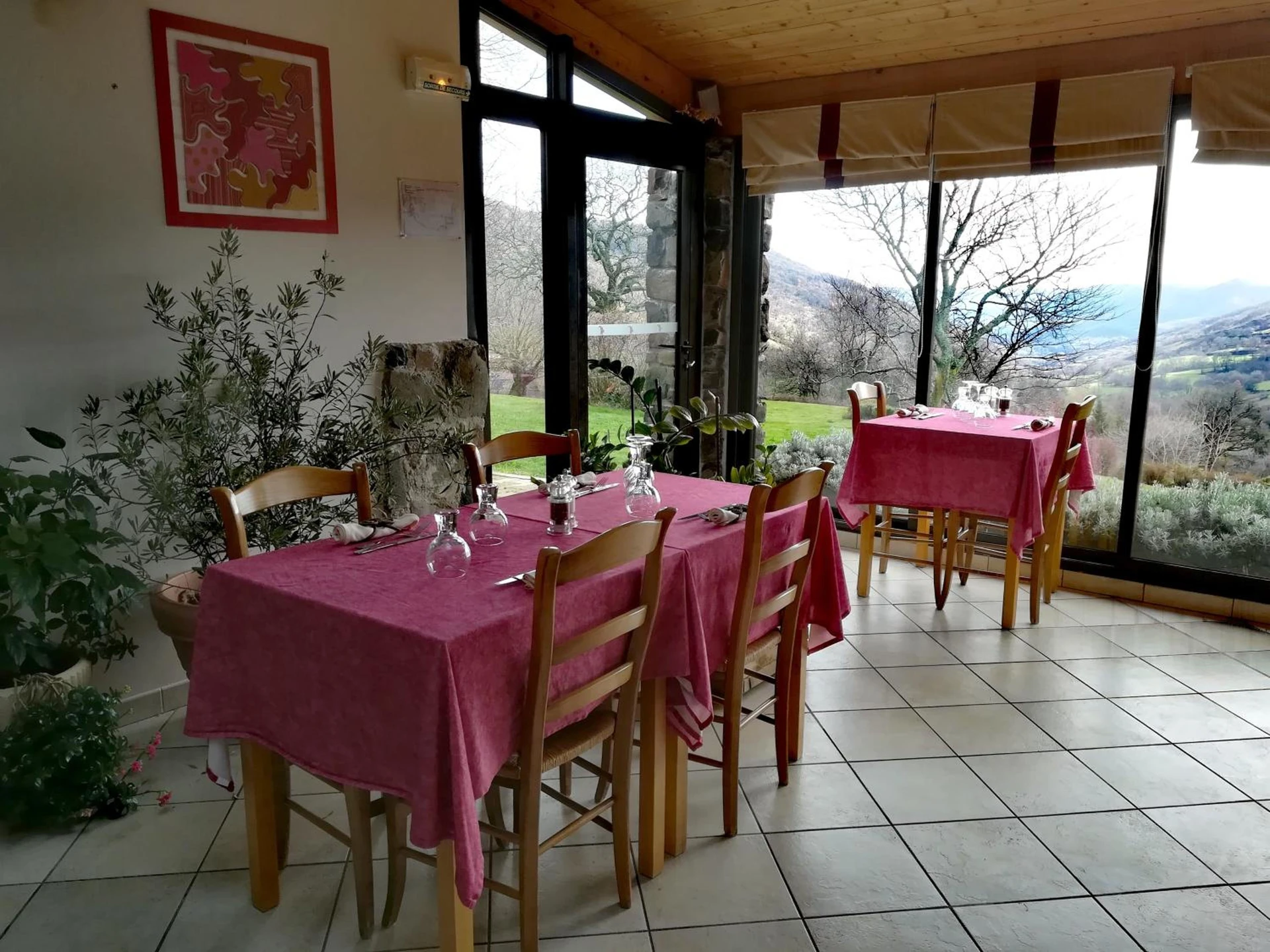 Organiser un séminaire d'entreprise : Logis Hôtel-restaurant La Mère Biquette à saint-pons