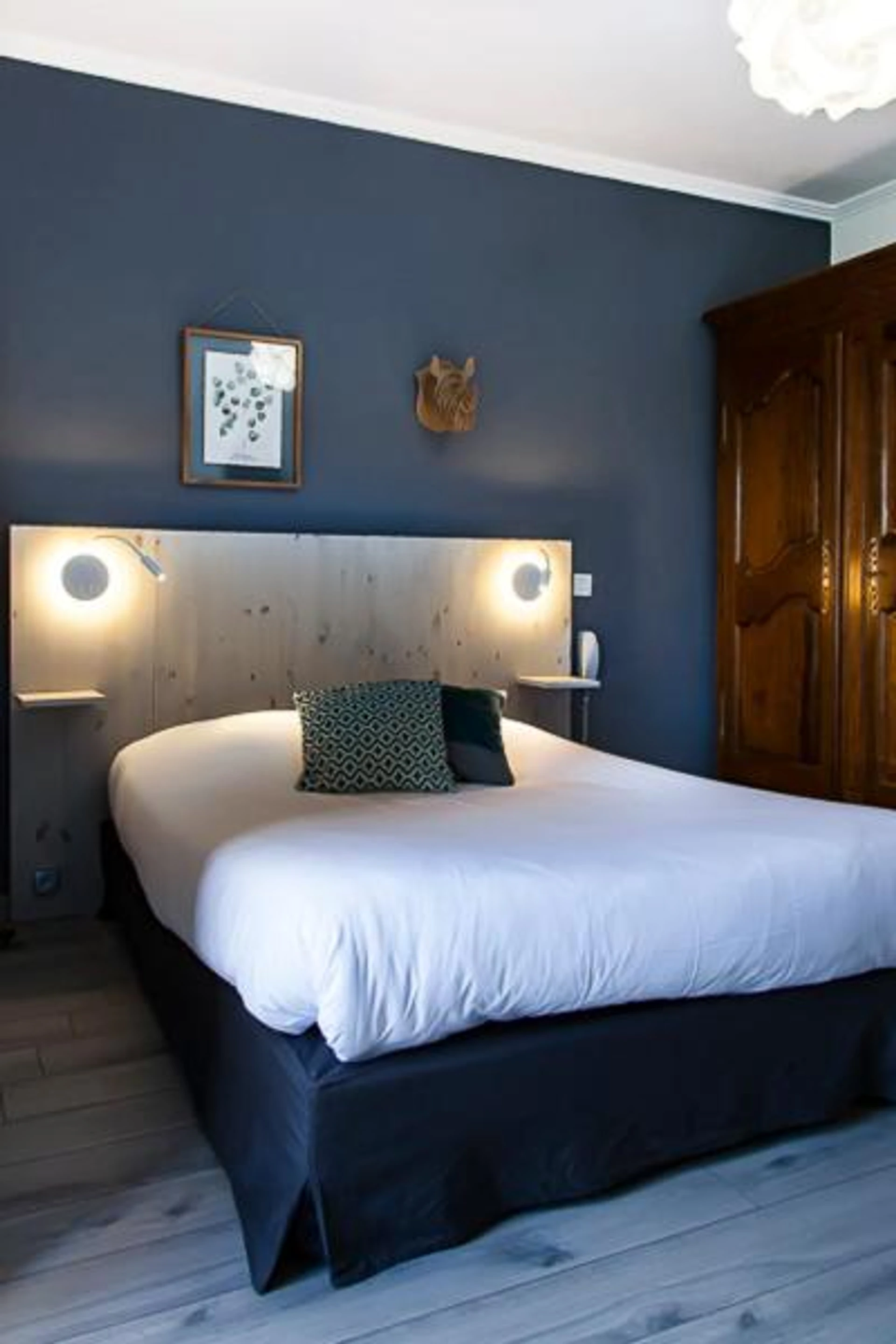 Chambre disponible pour un séminaire d'entreprise à Logis Hôtel-restaurant La Mère Biquette - Saint-Pons