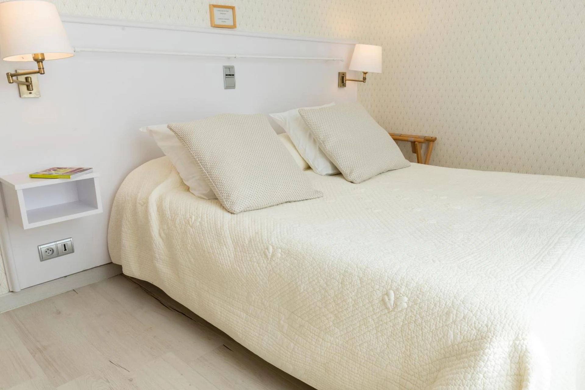 Chambre disponible pour un séminaire d'entreprise à Logis Hôtels Restaurant La Mère Hamard - Semblançay