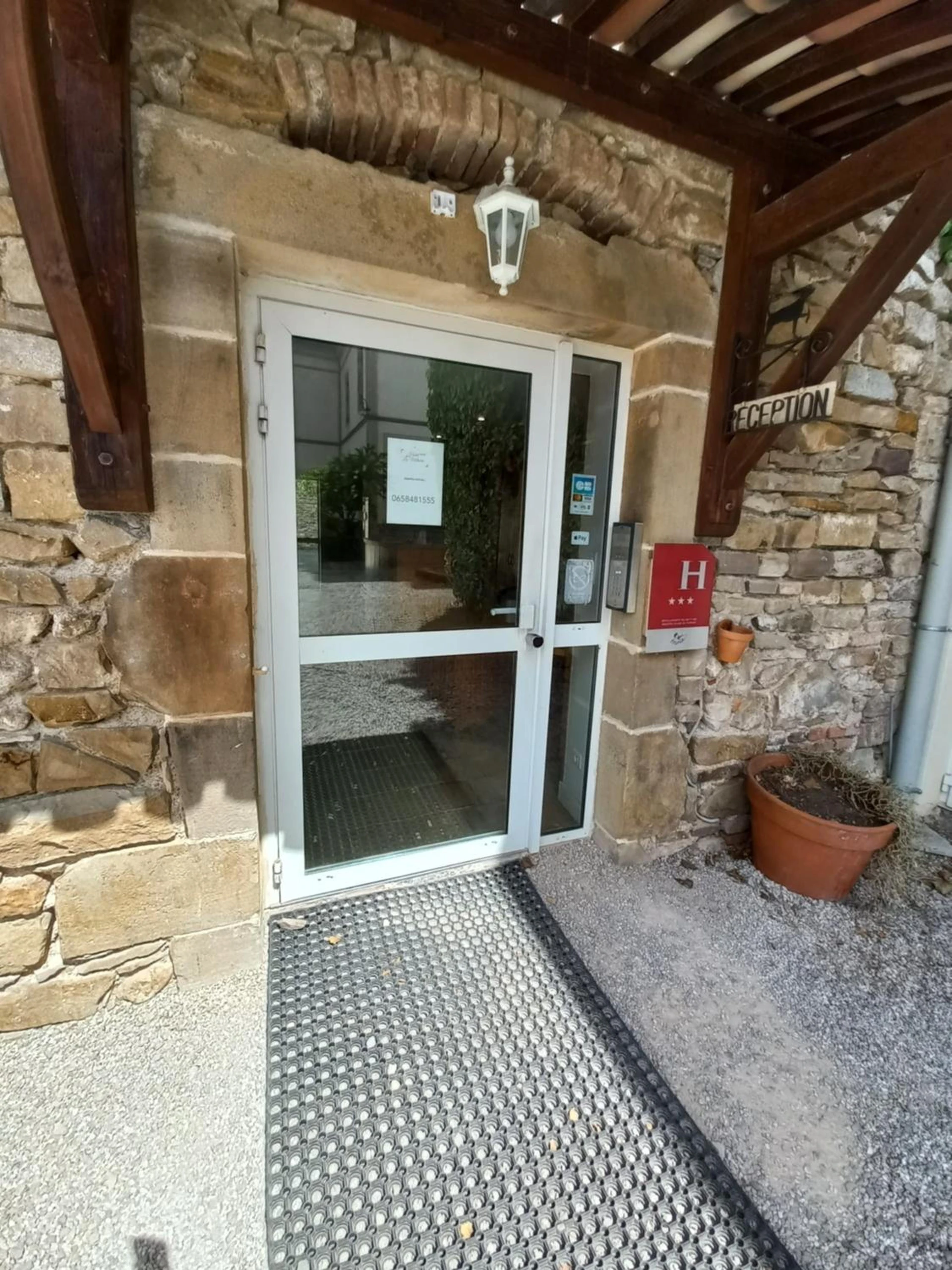 Organiser un séminaire d'entreprise : Contact Hôtel La Métairie à cordes-sur-ciel