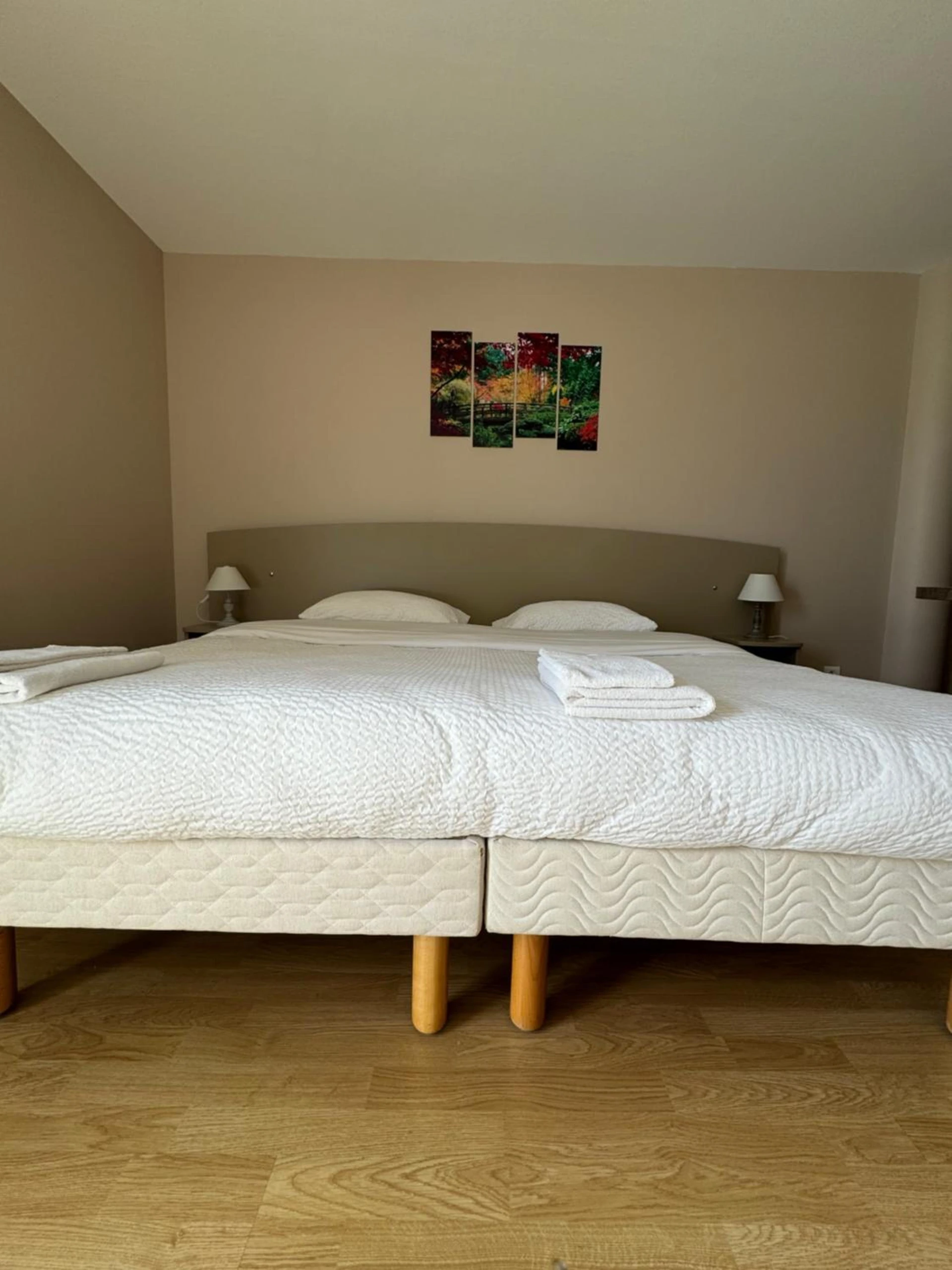 Chambre disponible pour un séminaire d'entreprise à Contact Hôtel La Métairie - Cordes-sur-Ciel