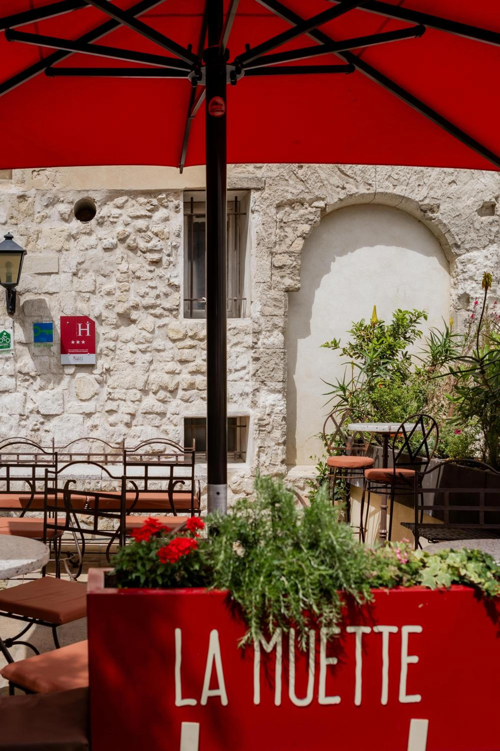 Chambre à Hôtel La Muette - Organiser un séminaire d'entreprise à Arles