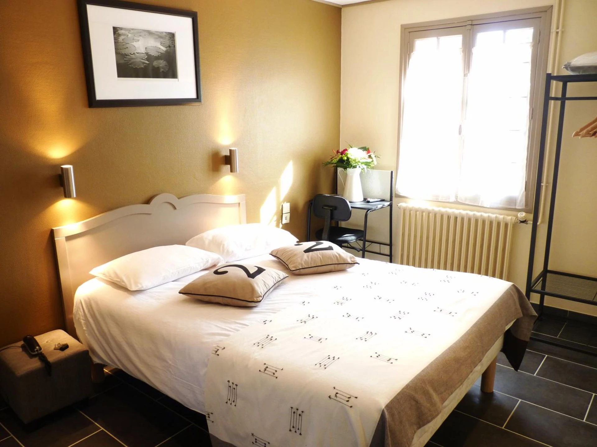 Chambre disponible pour un séminaire d'entreprise à Hôtel-Restaurant La P'tite Auberge - Lillebonne