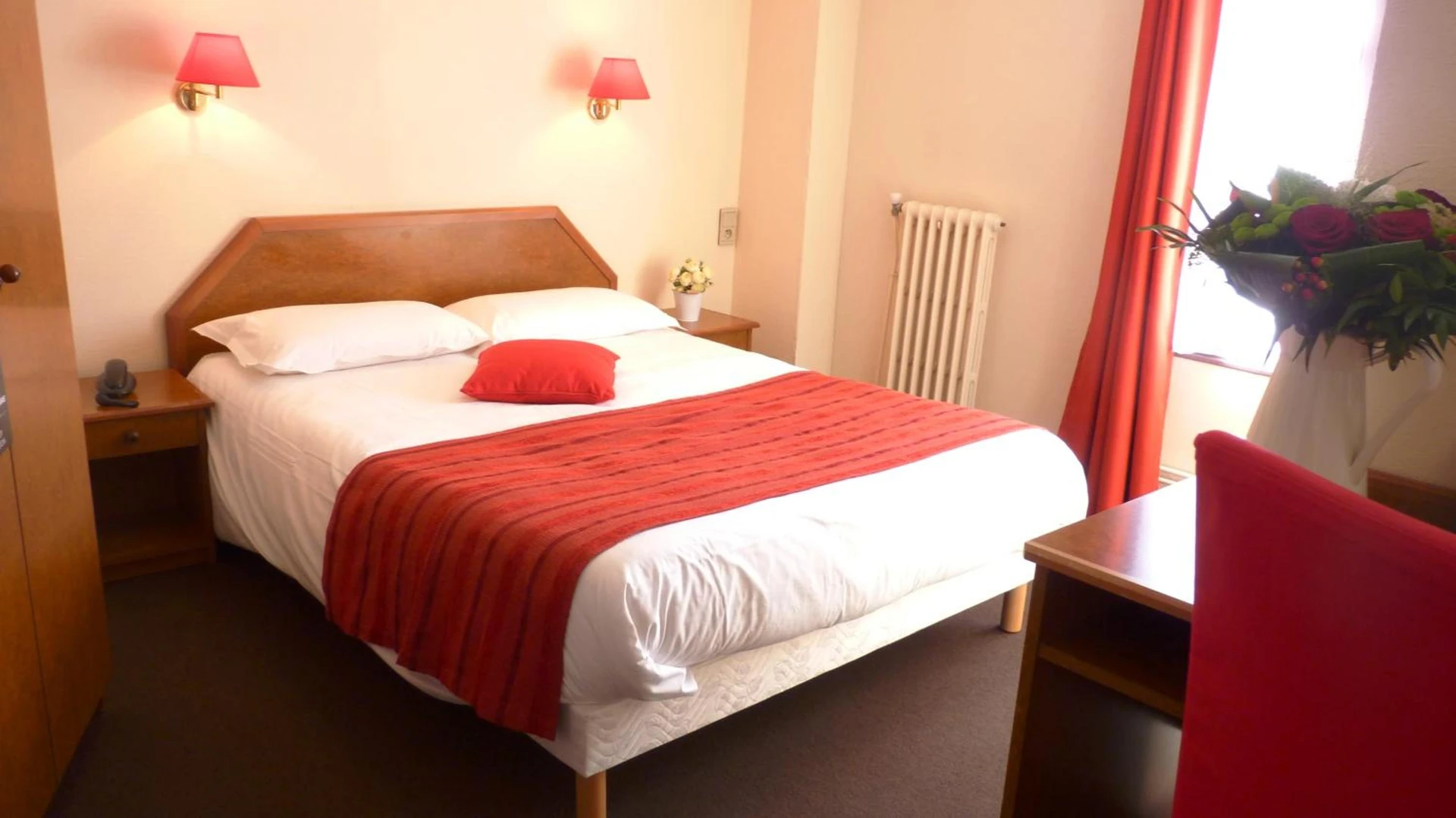 Chambre disponible pour un séminaire d'entreprise à Hôtel-Restaurant La P'tite Auberge - Lillebonne
