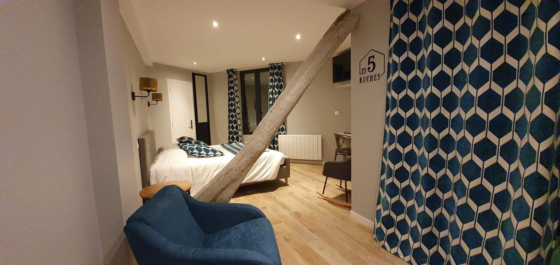Organiser un séminaire d'entreprise : Hotel restaurant La Pêcherie - Le manoir d'à coté - Les 5 ruches -Logis hôtels à courseulles-sur-mer