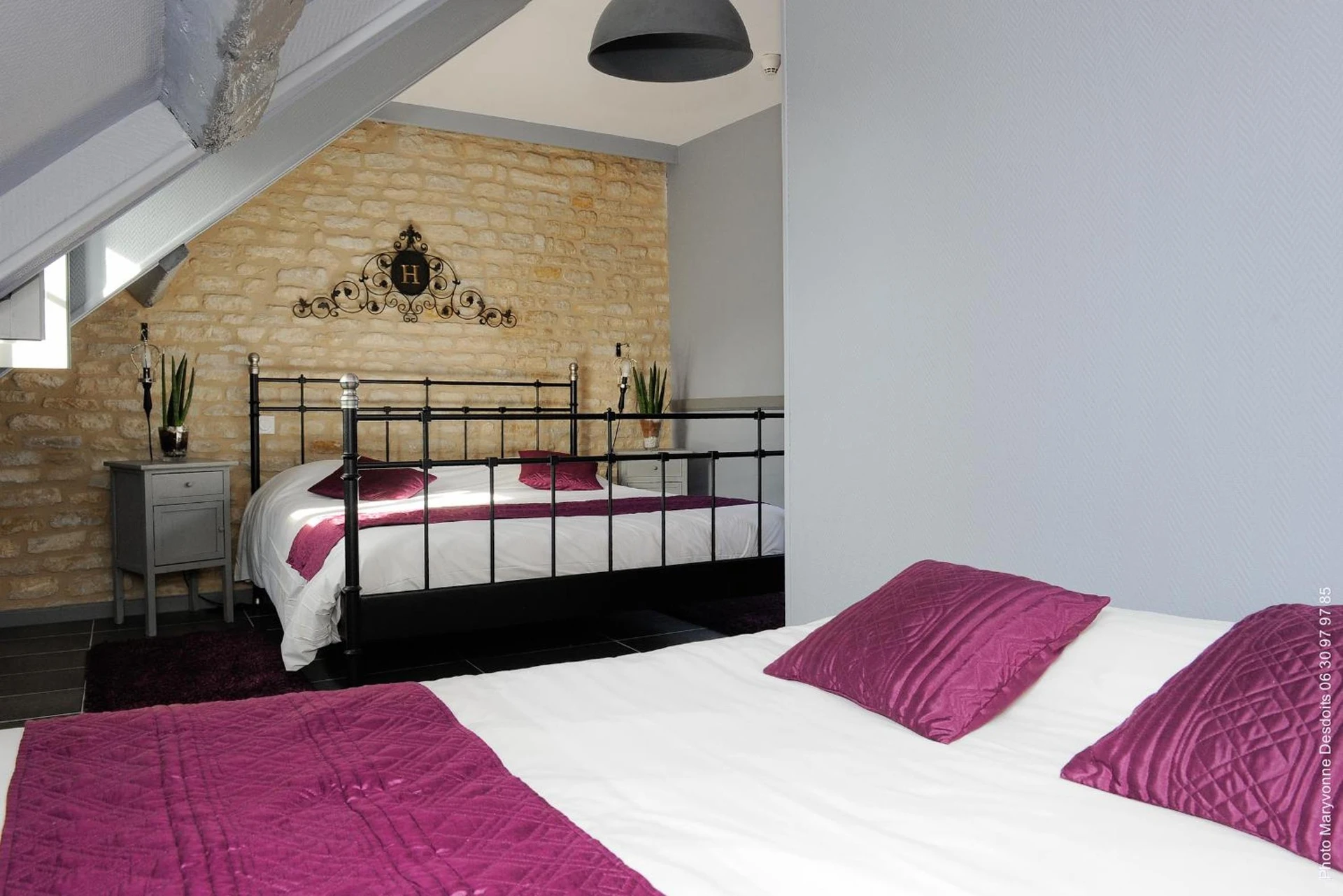Chambre disponible pour un séminaire d'entreprise à Hotel restaurant La Pêcherie - Le manoir d'à coté - Les 5 ruches -Logis hôtels - Courseulles-sur-Mer