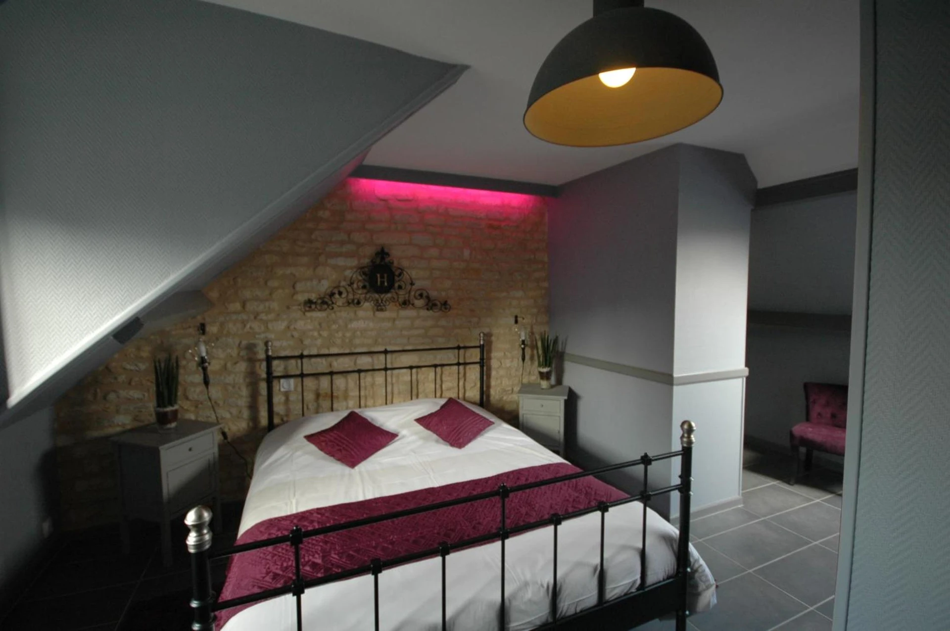 Chambre disponible pour un séminaire d'entreprise à Hotel restaurant La Pêcherie - Le manoir d'à coté - Les 5 ruches -Logis hôtels - Courseulles-sur-Mer