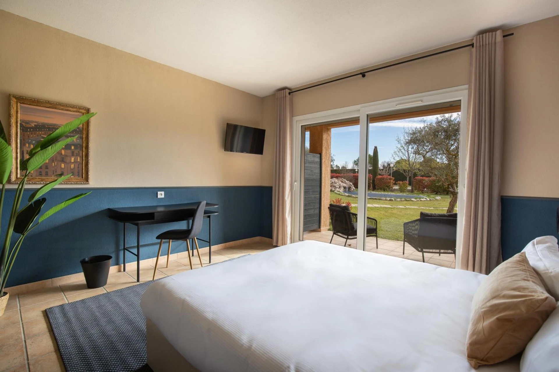 Magnifique chambre pour un séminaire d'entreprise à Hôtel La Perna - Pernes-les-Fontaines