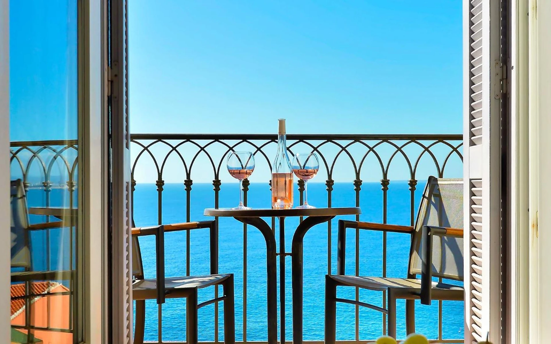 Chambre à Hôtel La Pérouse Nice Baie des Anges - Organiser un séminaire d'entreprise à Nice