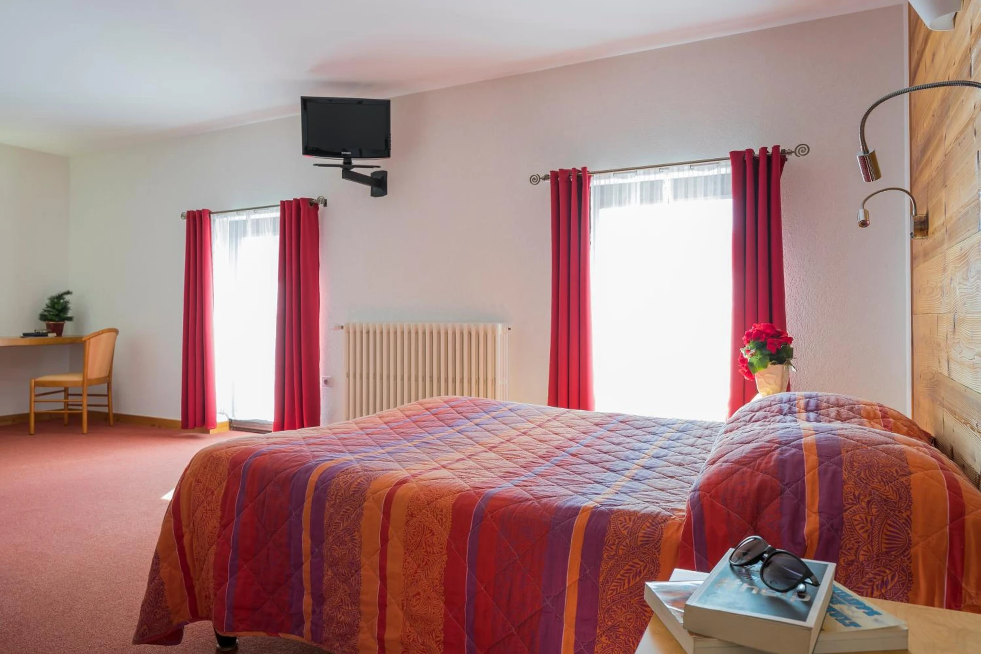 Organiser un séminaire d'entreprise : Logis Hôtel La Petite Chaumière à gex