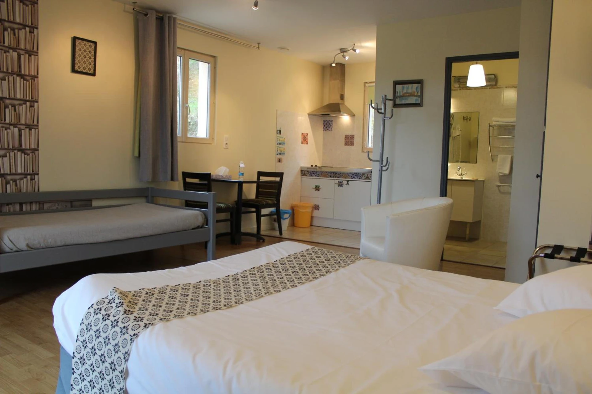 Chambre disponible pour un séminaire d'entreprise à Hotel La Peyrade - Cajarc