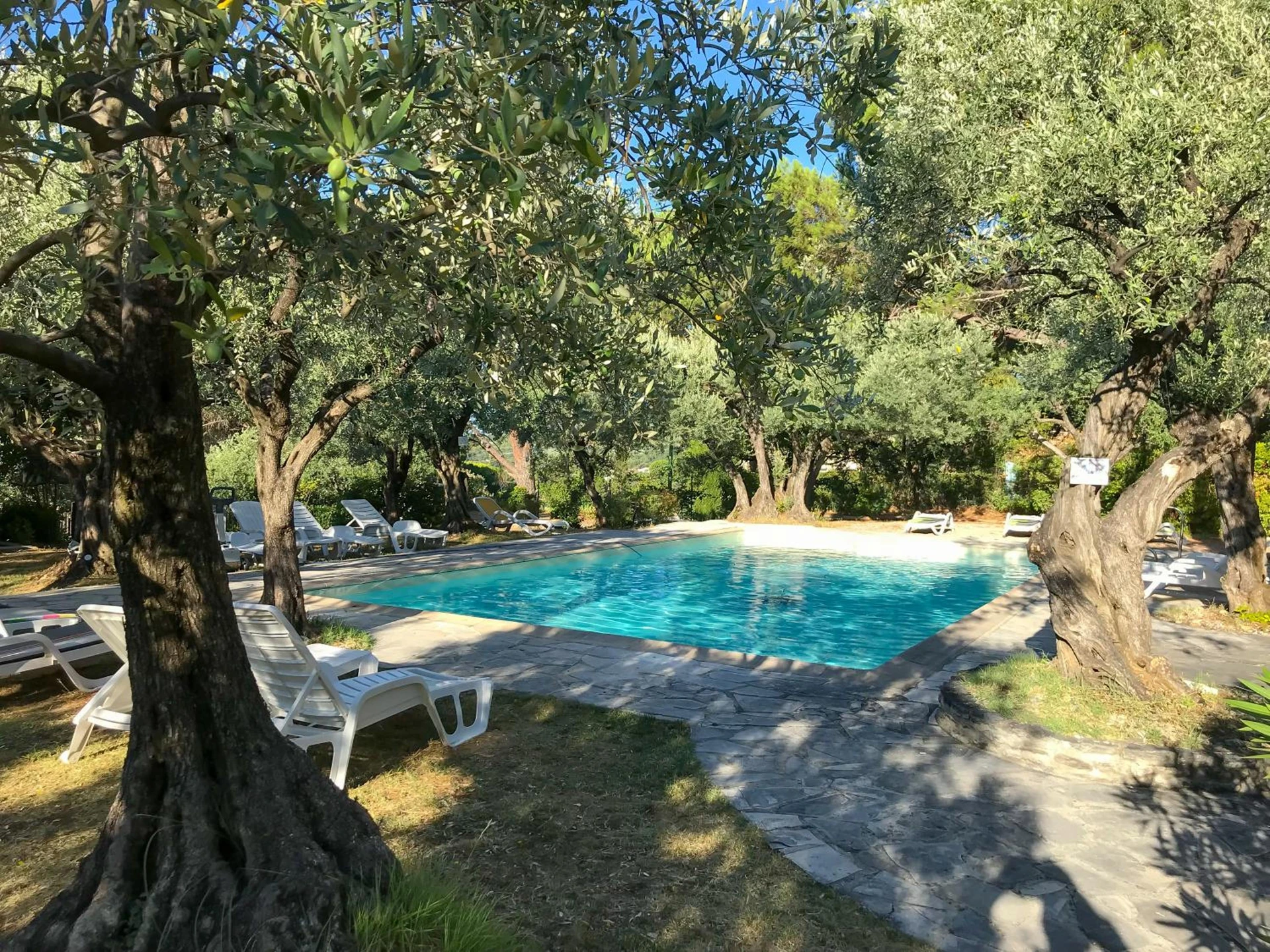 Ambiance de travail pour séminaire d'entreprise à La Picholine - Nyons