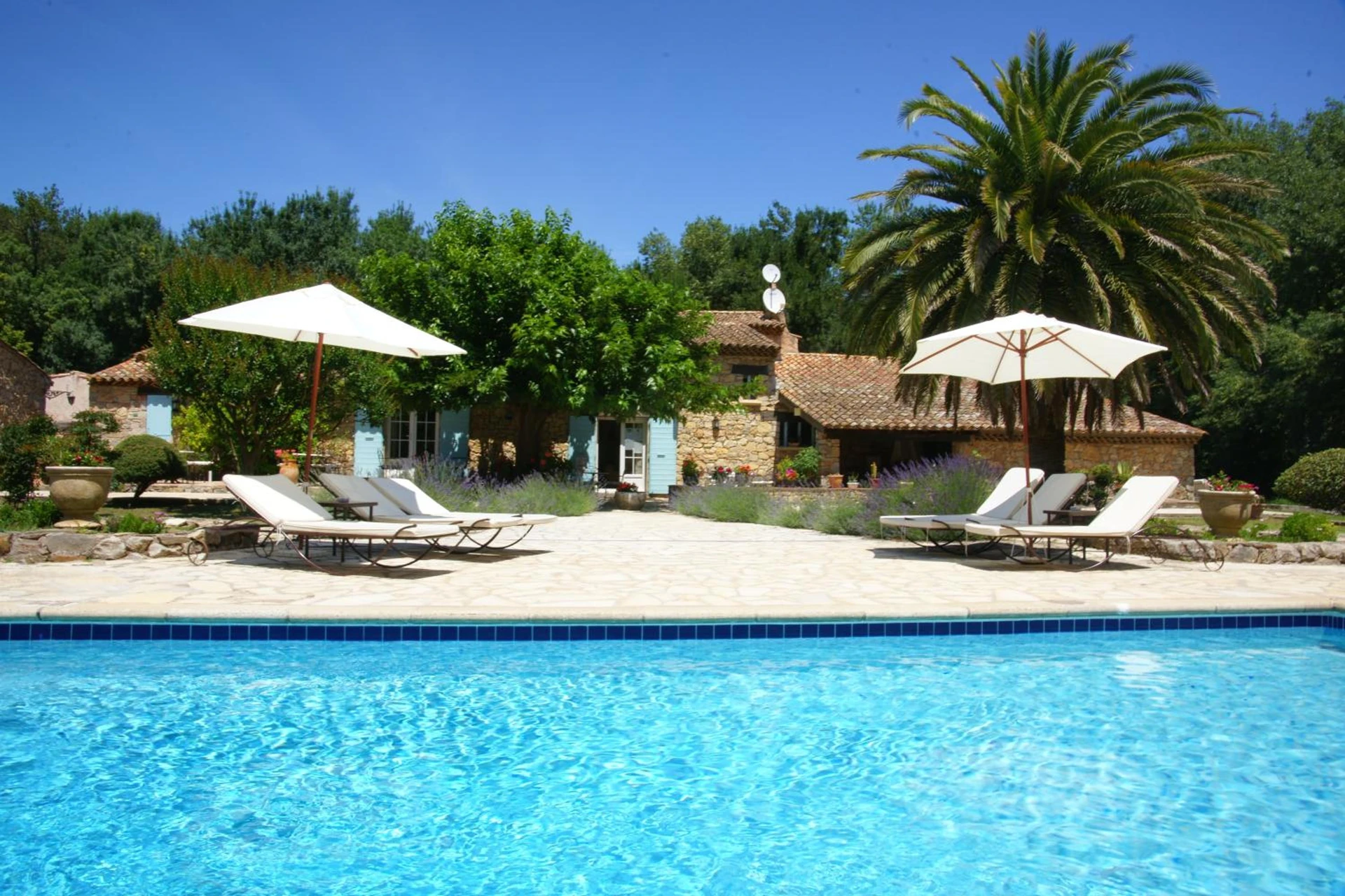 Organiser un séminaire d'entreprise : La Pierrerie à grimaud