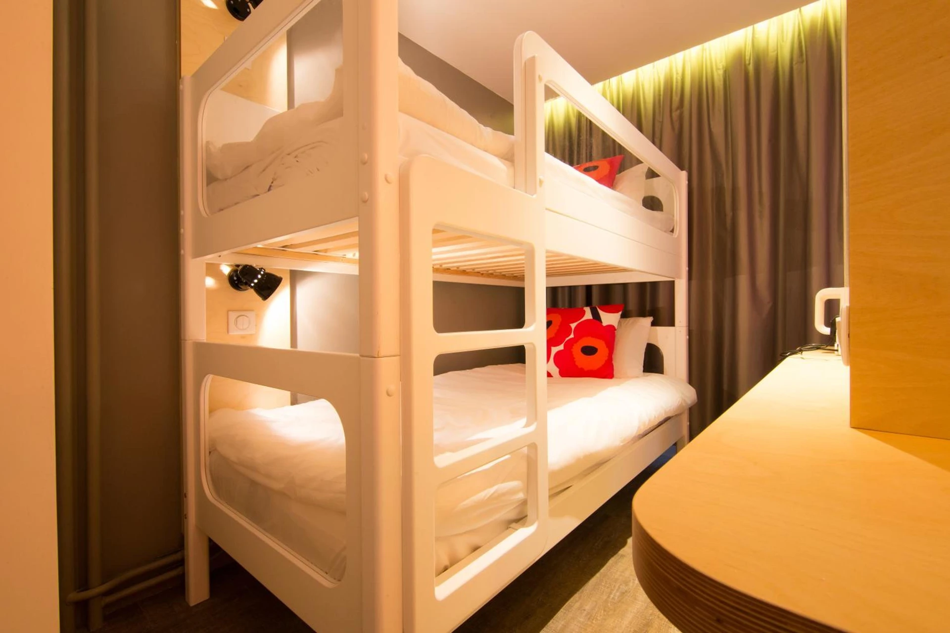 Chambre disponible pour un séminaire d'entreprise à La Regence - Courbevoie