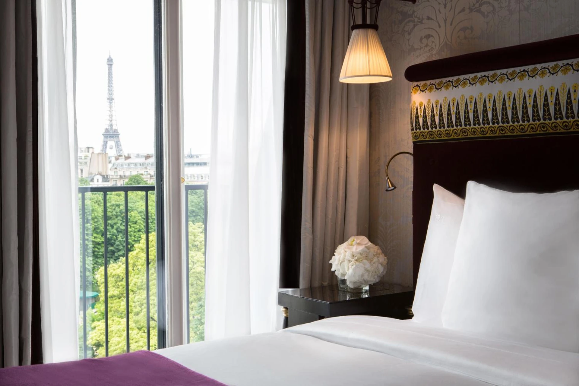 Chambre disponible pour un séminaire d'entreprise à La Réserve Paris Hotel & Spa - Paris