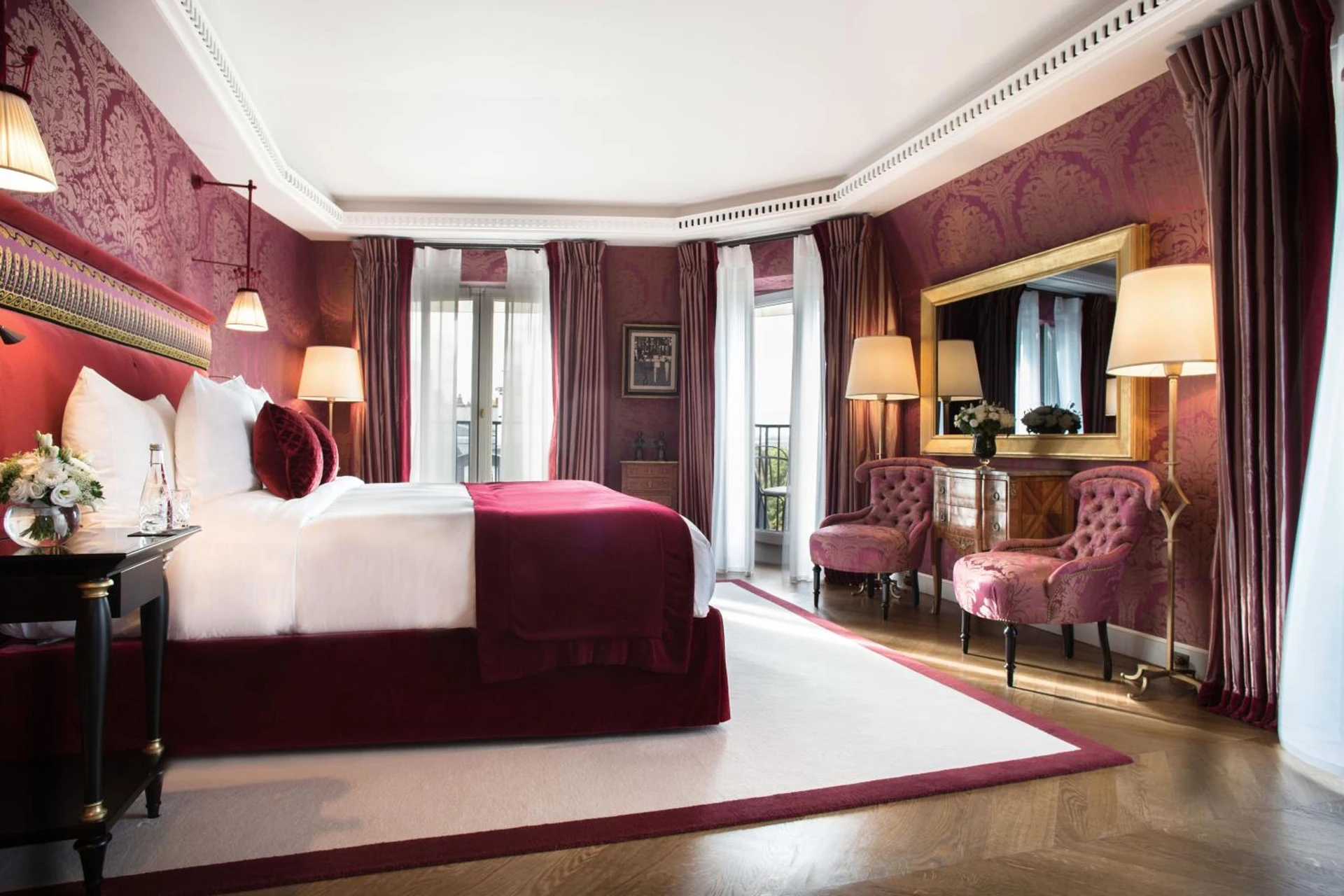 Chambre disponible pour un séminaire d'entreprise à La Réserve Paris Hotel & Spa - Paris