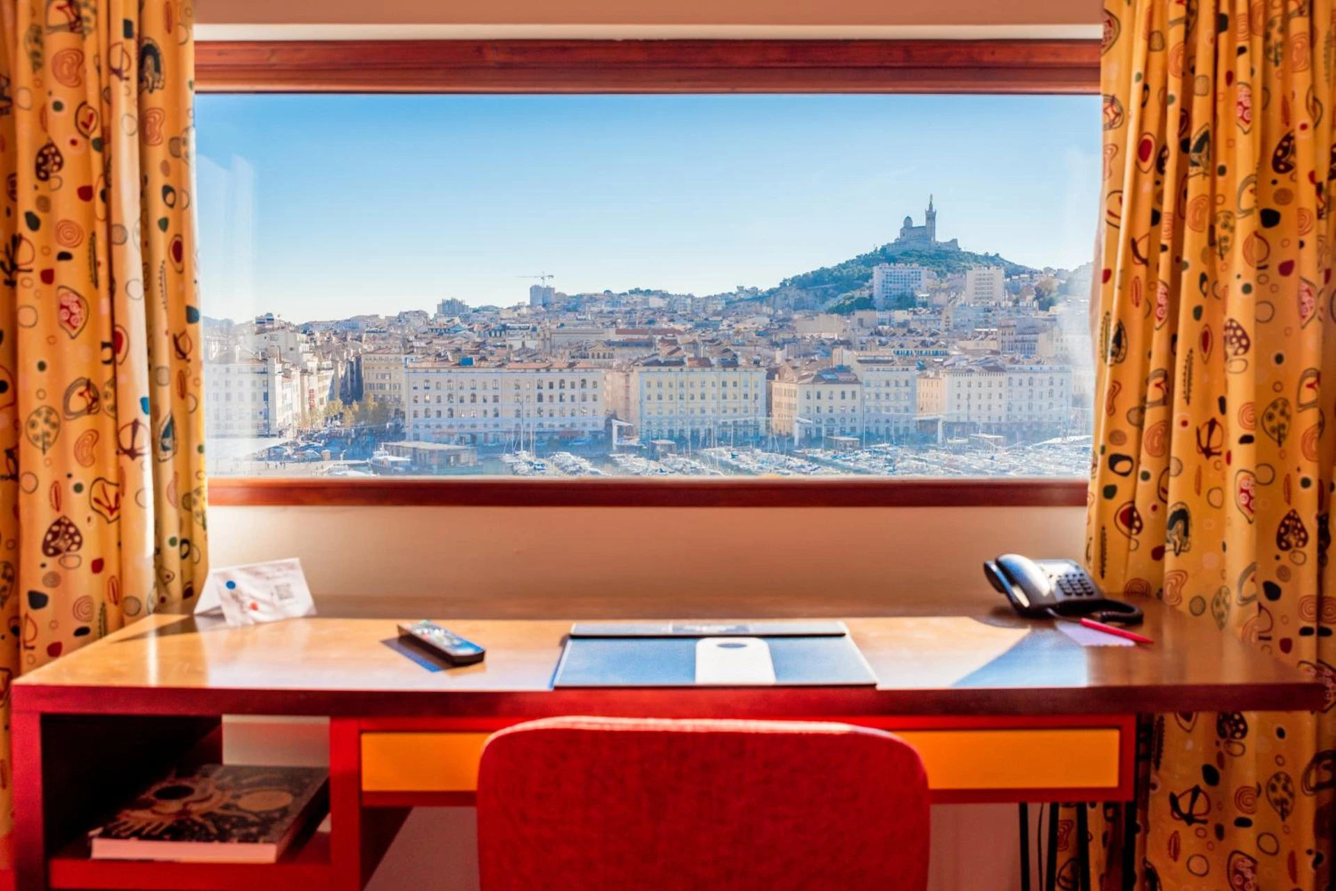 Salle de séminaire à La Résidence Du Vieux Port - Organiser un événement professionnel à Marseille