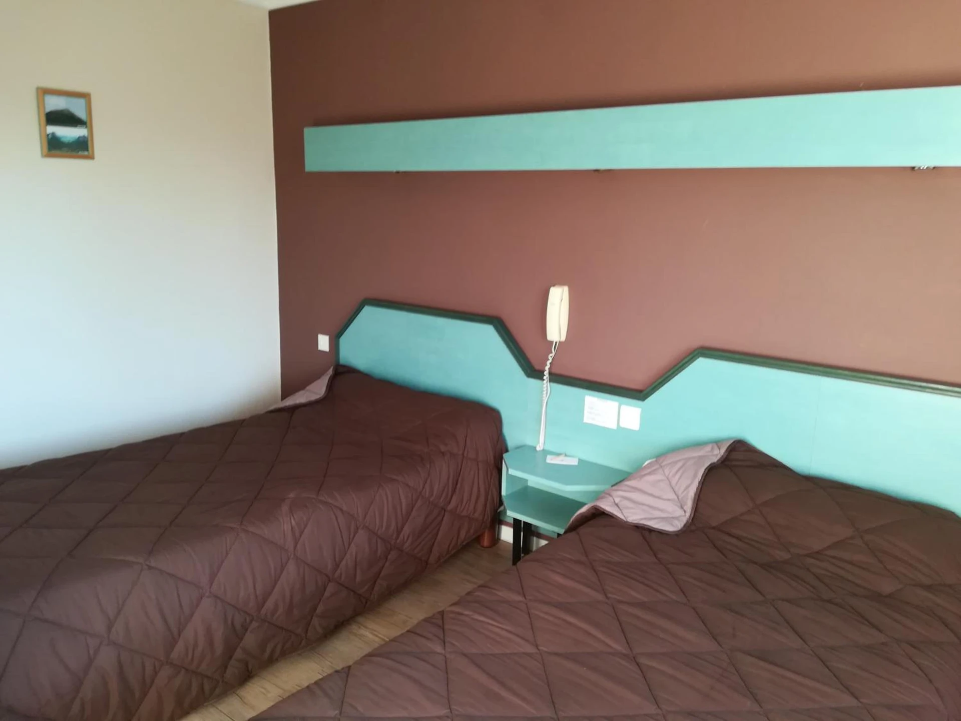 Chambre disponible pour un séminaire d'entreprise à Logis La Rose Des Vents - Volvic