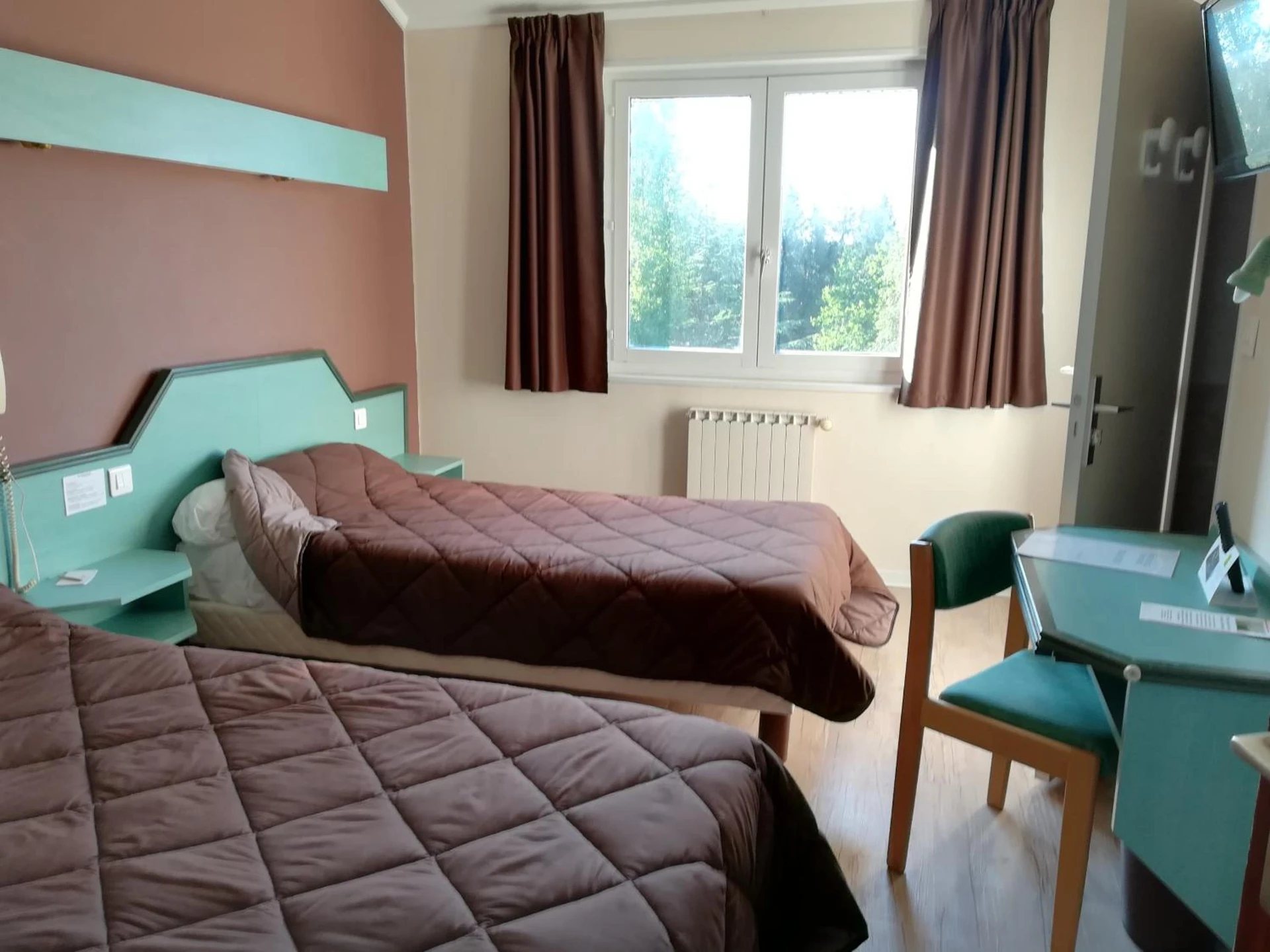 Chambre disponible pour un séminaire d'entreprise à Logis La Rose Des Vents - Volvic