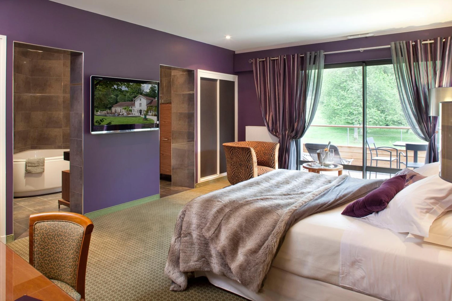 Chambre disponible pour un séminaire d'entreprise à Logis La Source Bleue - Gudmont-Villiers