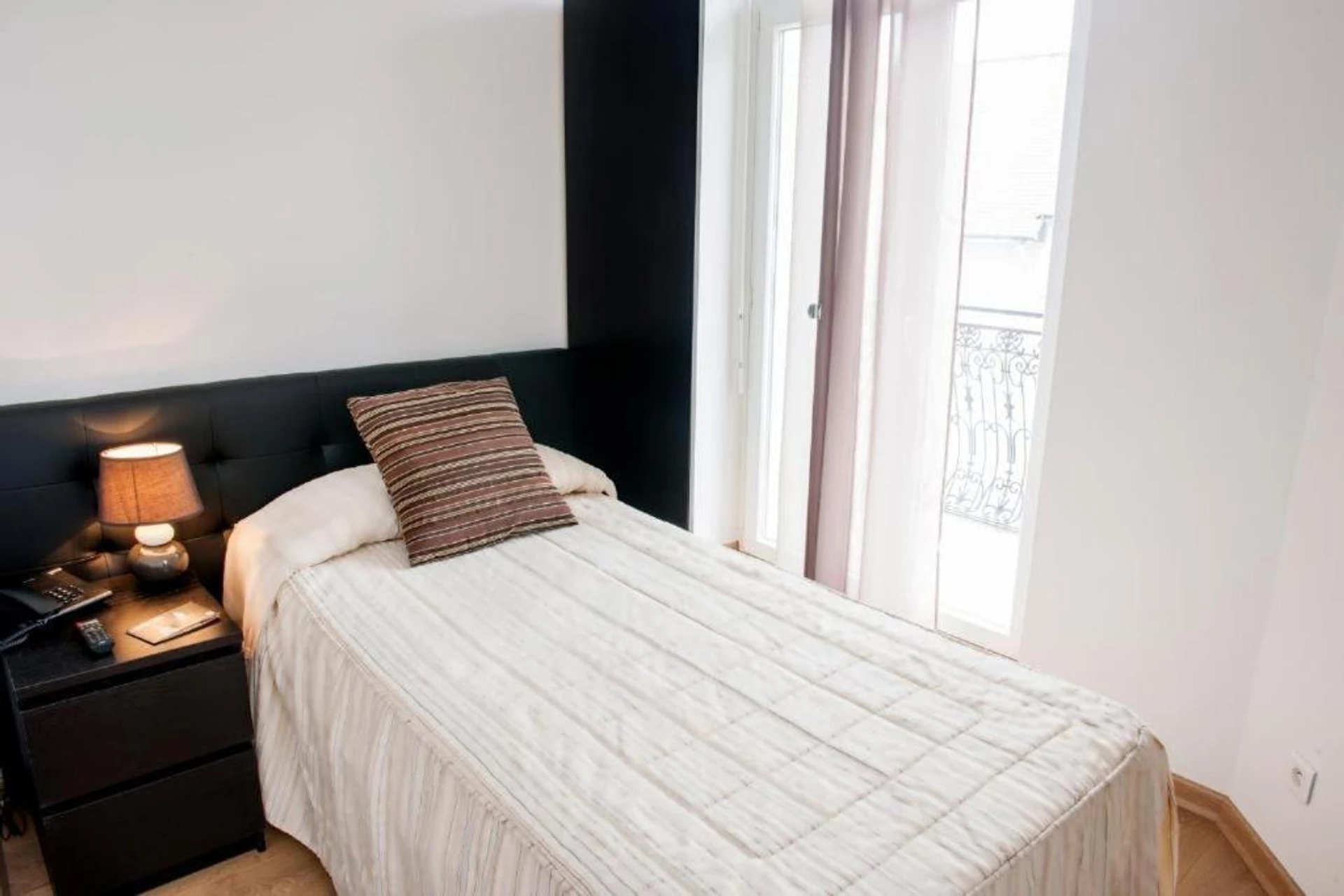 Chambre disponible pour un séminaire d'entreprise à Hôtel La Source - Lourdes