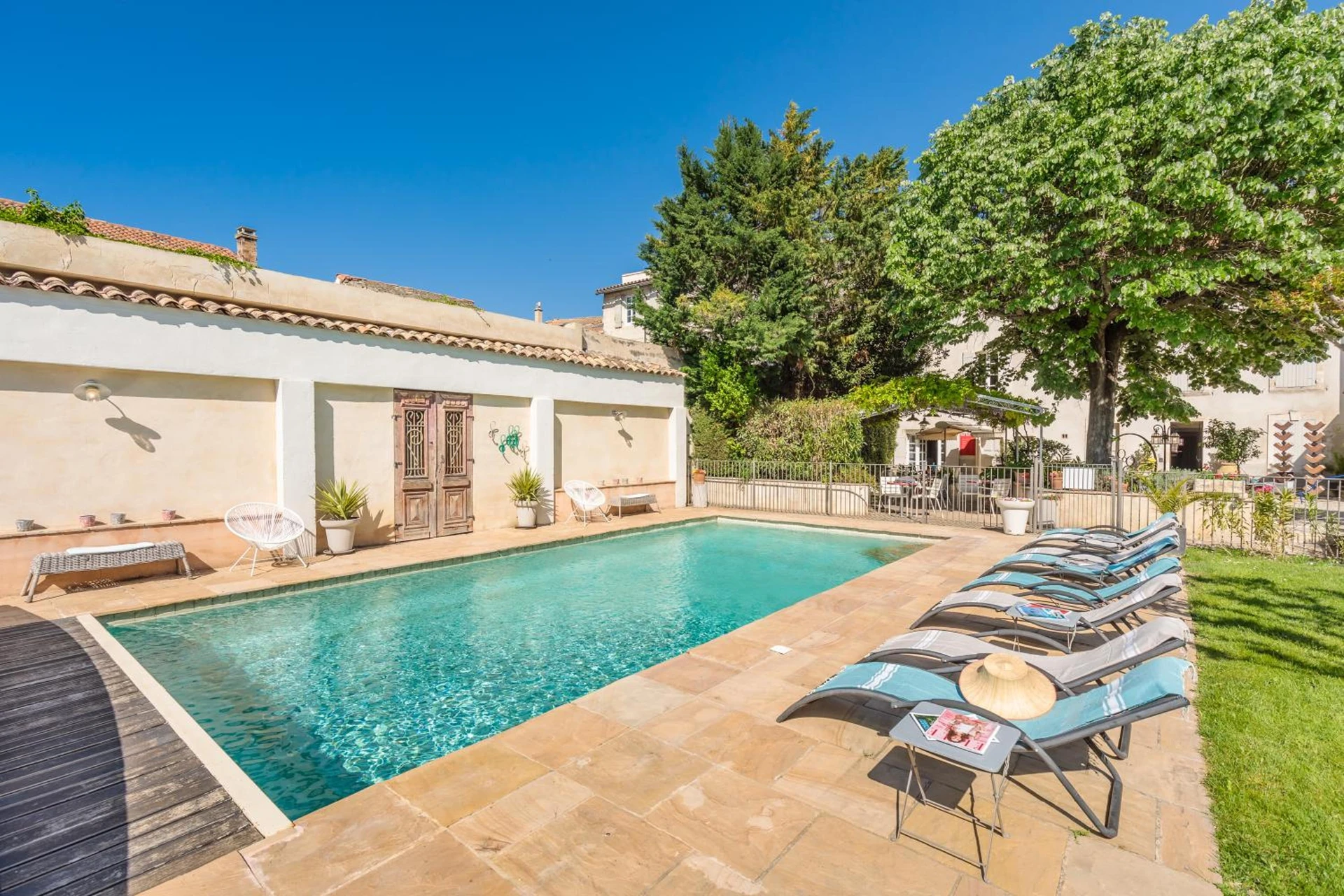 Organiser un séminaire d'entreprise : Hôtel La Suite à villeneuve-les-avignon