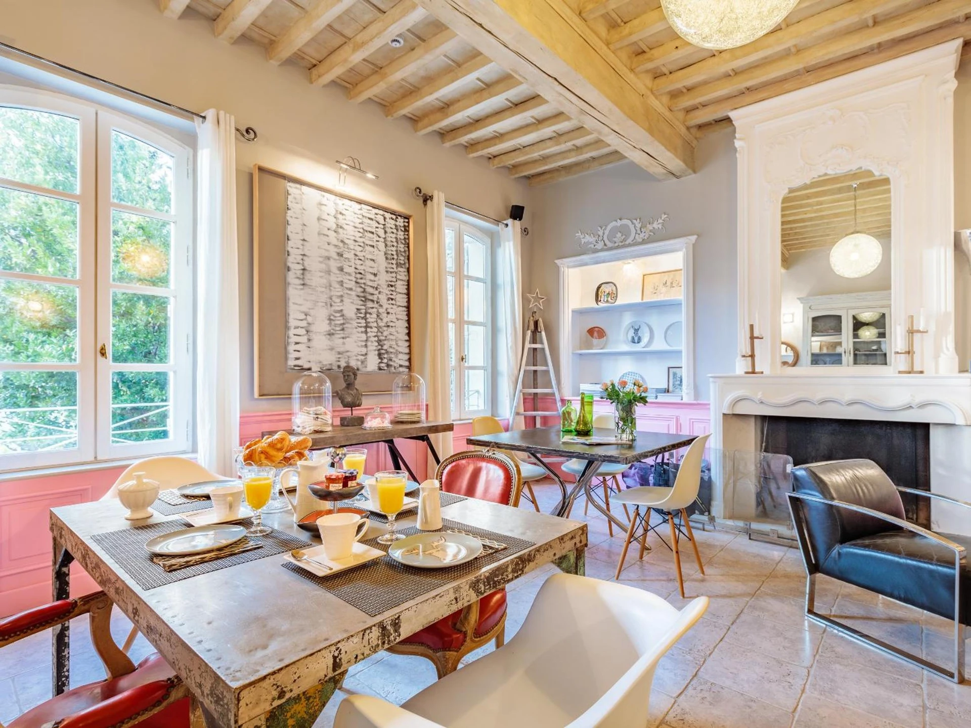 Organiser un séminaire d'entreprise : Hôtel La Suite à villeneuve-les-avignon