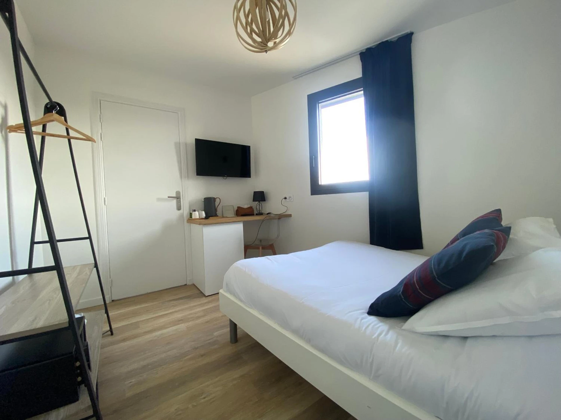 Chambre disponible pour un séminaire d'entreprise à LA TOUR AUX CRABES près de la plage - Dieppe
