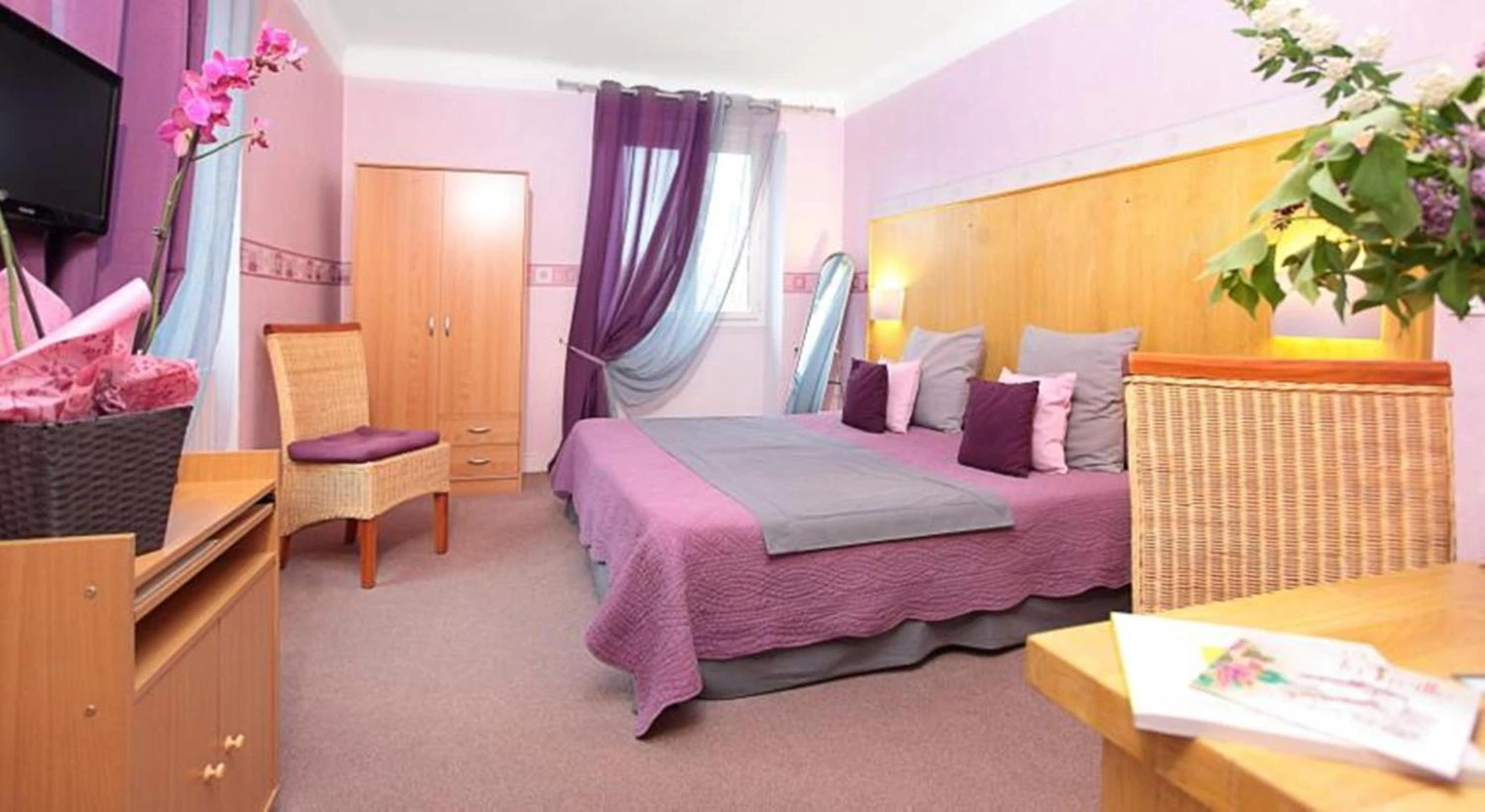 Chambre disponible pour un séminaire d'entreprise à La Treille - Vitrac