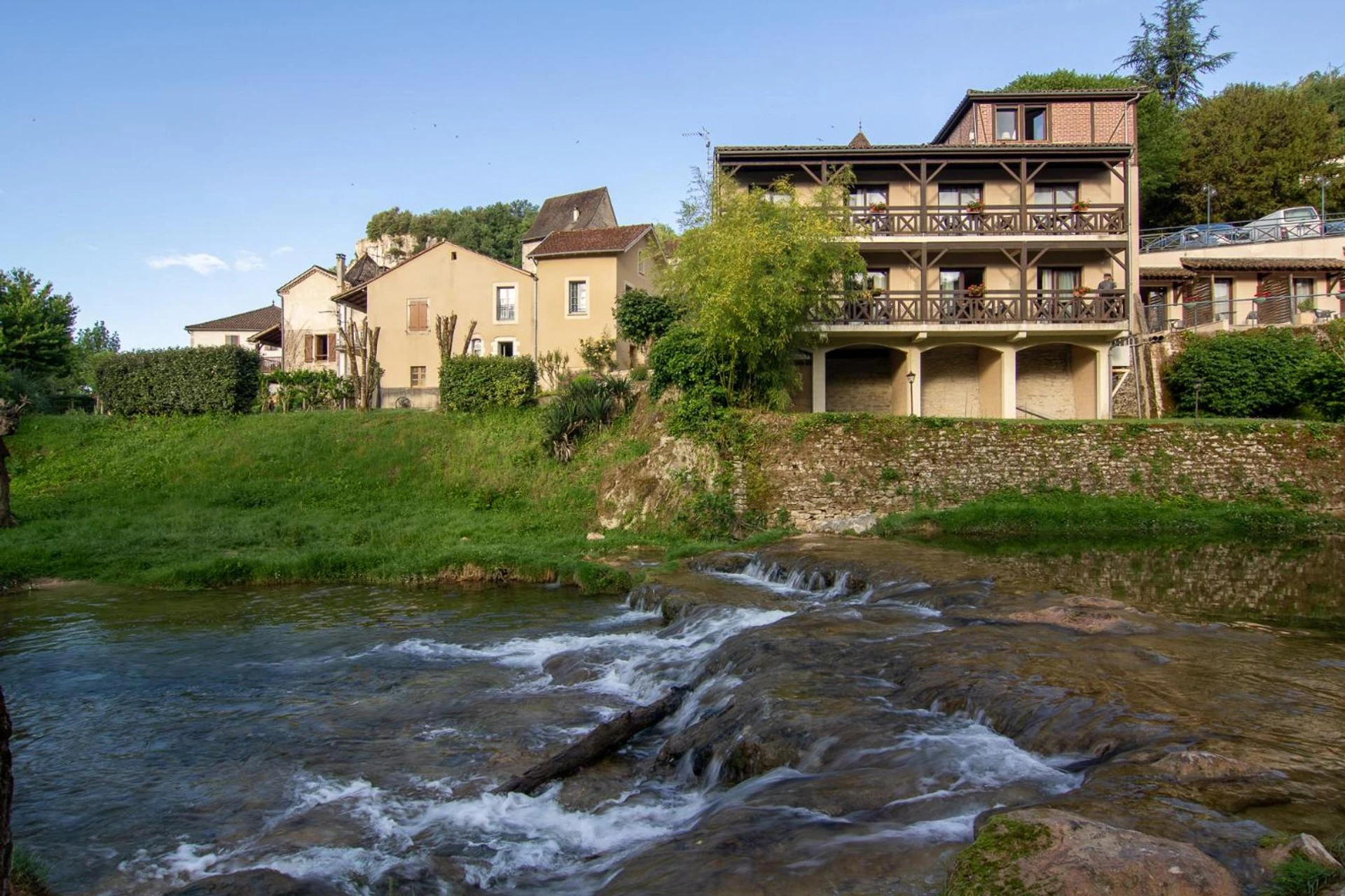 Chambre disponible pour un séminaire d'entreprise à Hôtel Spa La Truite Dorée - Vers