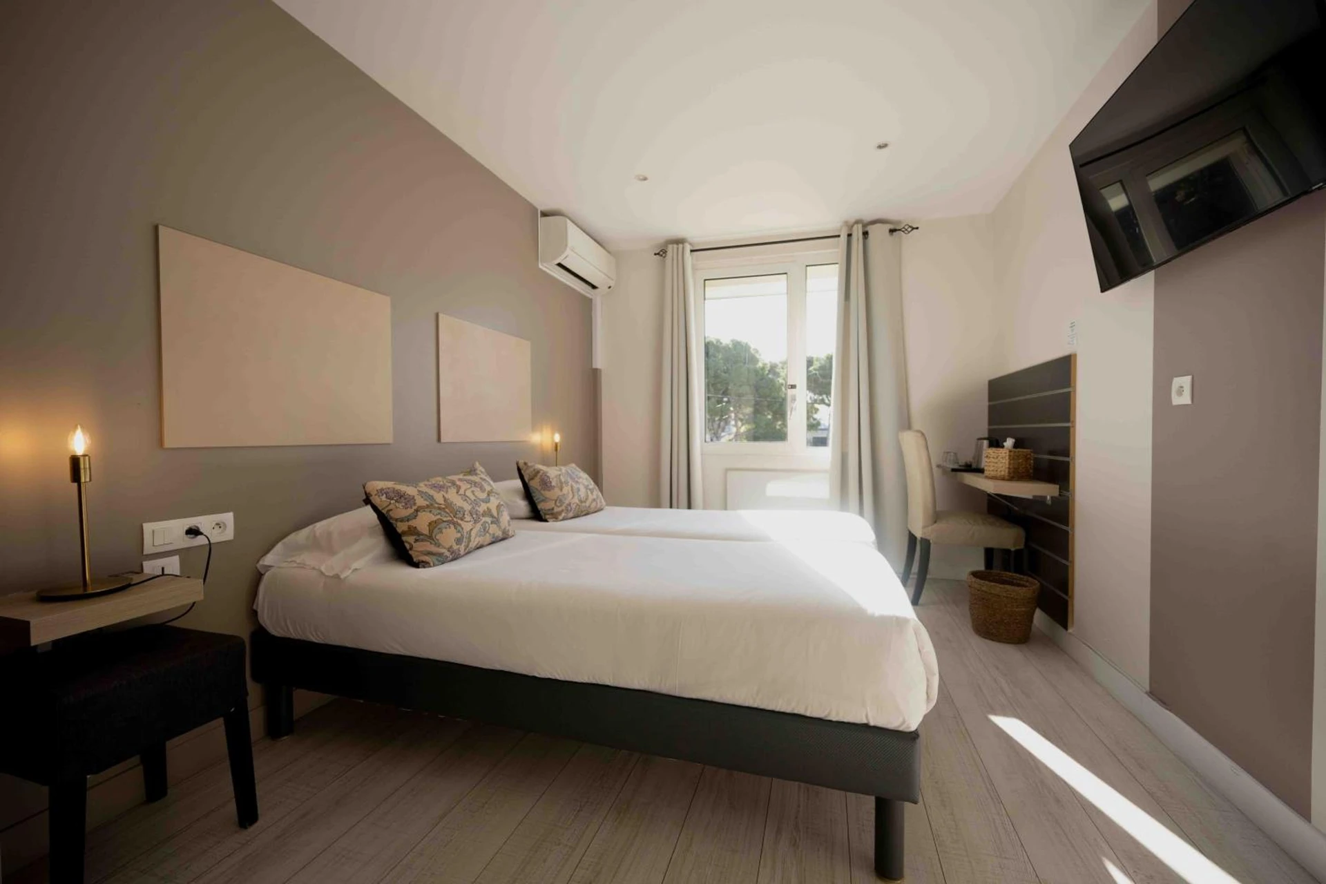 Chambre disponible pour un séminaire d'entreprise à Hotel La Tuiliere - Carry-le-Rouet