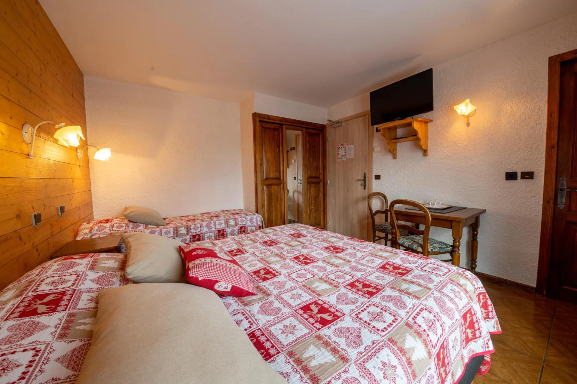 Chambre disponible pour un séminaire d'entreprise à La Vieille Ferme - Manigod