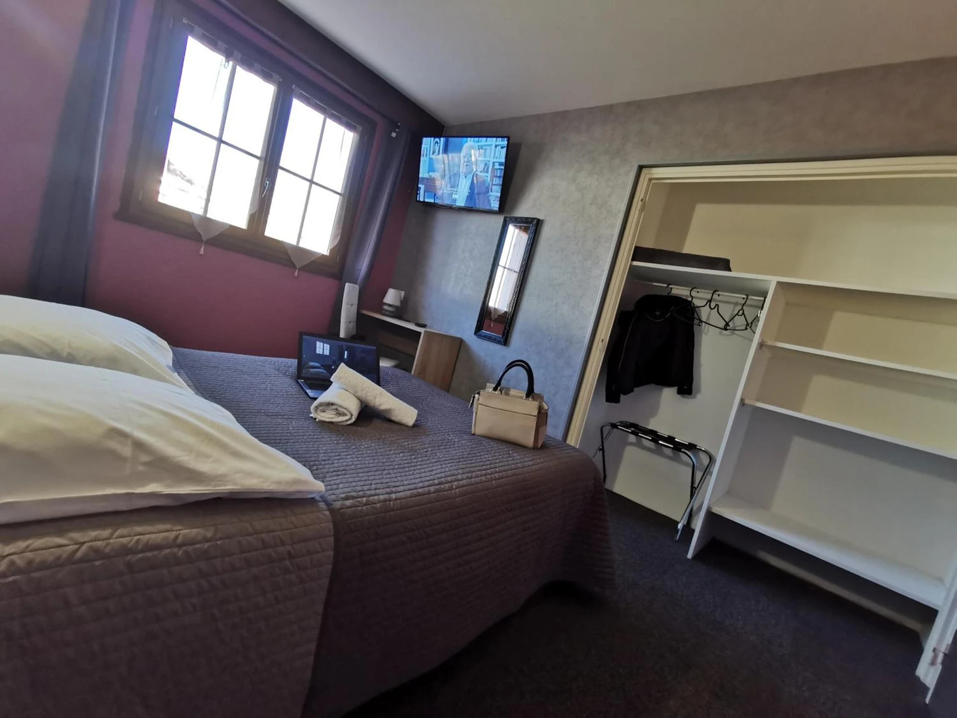 Chambre disponible pour un séminaire d'entreprise à La Vieille Ferme - Les Ancizes-Comps
