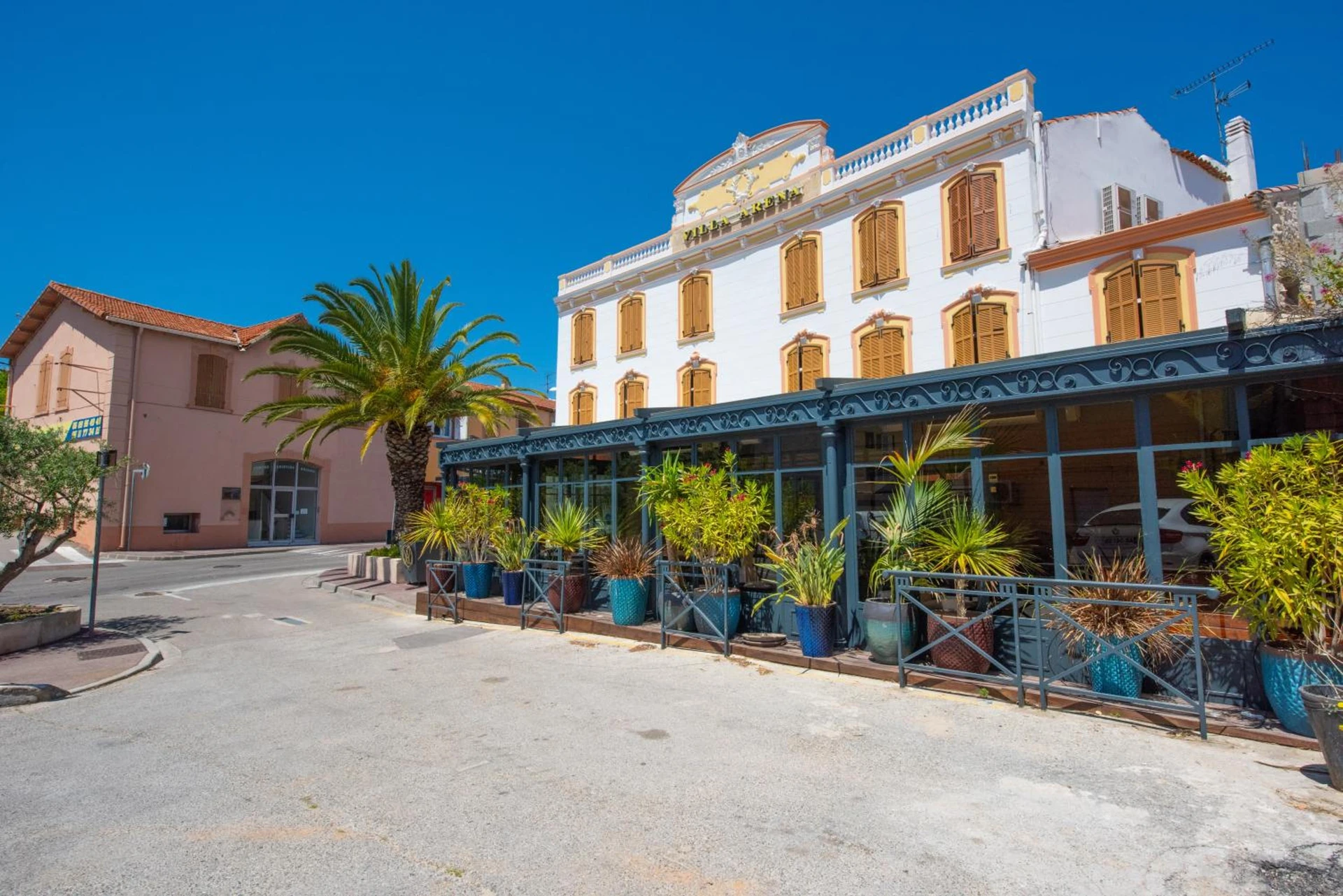Organiser un séminaire d'entreprise : Hotel Restaurant La Villa Arena à carry-le-rouet