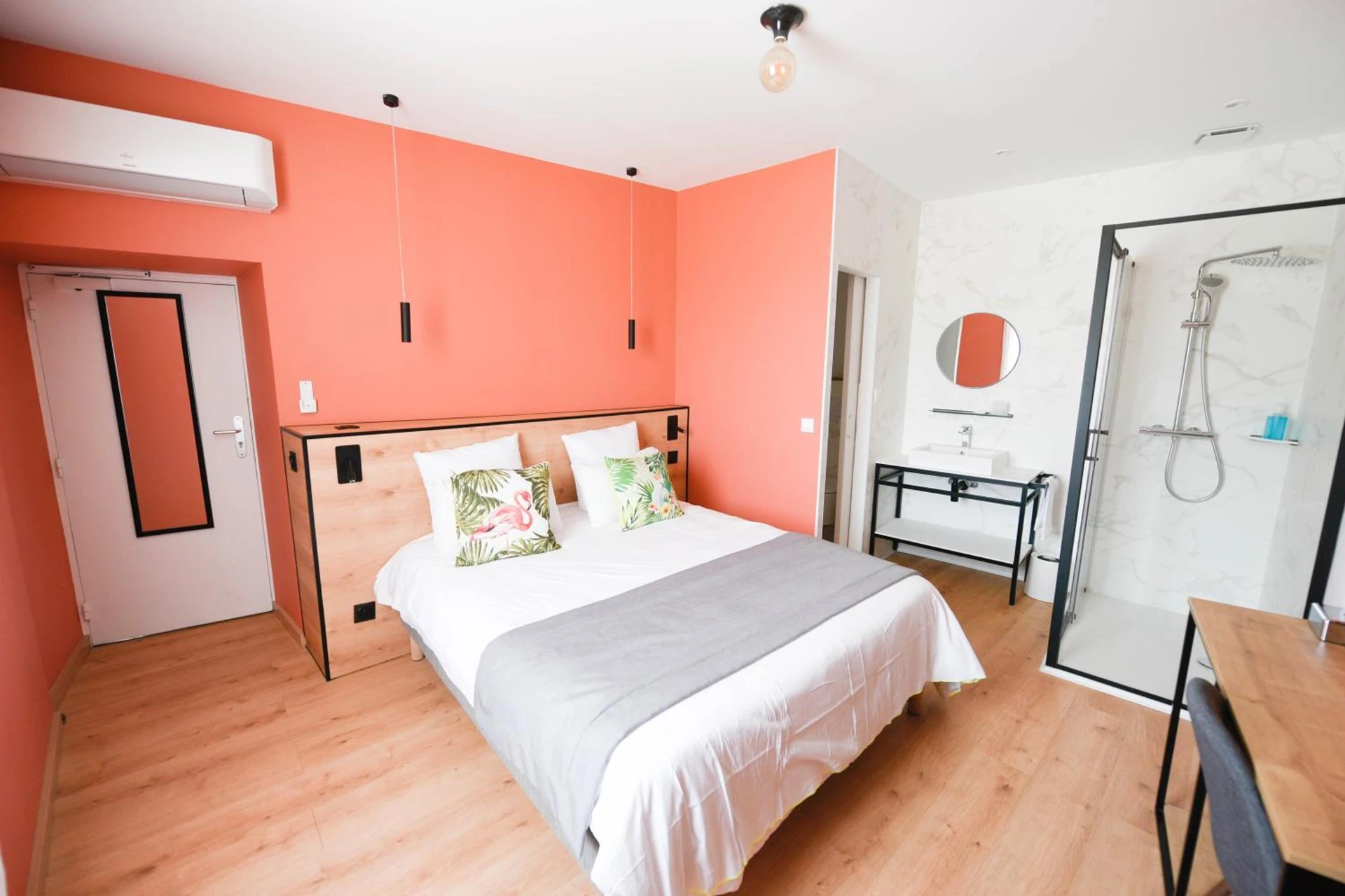Chambre disponible pour un séminaire d'entreprise à Hotel Restaurant La Villa Arena - Carry-le-Rouet