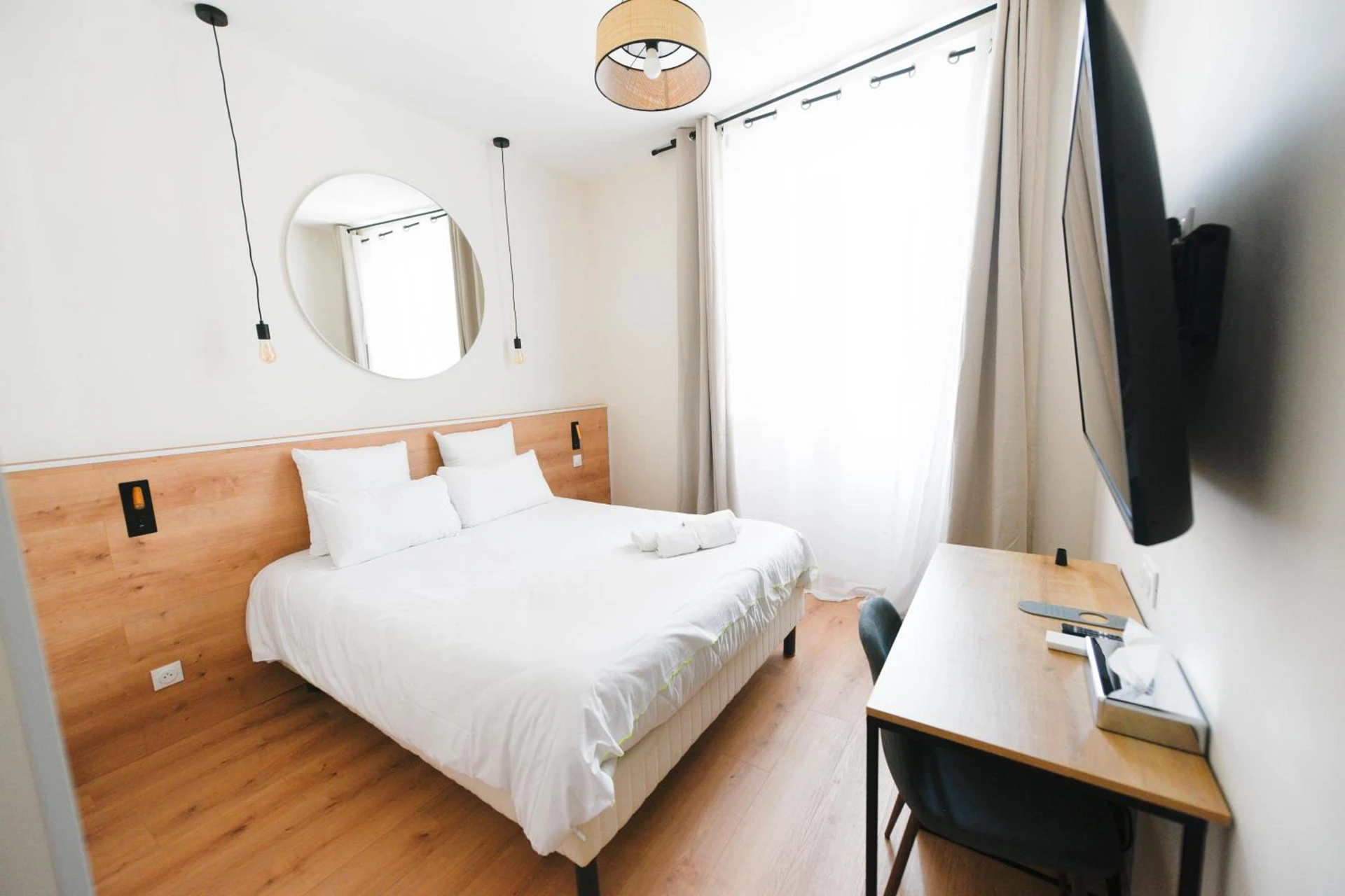Chambre disponible pour un séminaire d'entreprise à Hotel Restaurant La Villa Arena - Carry-le-Rouet
