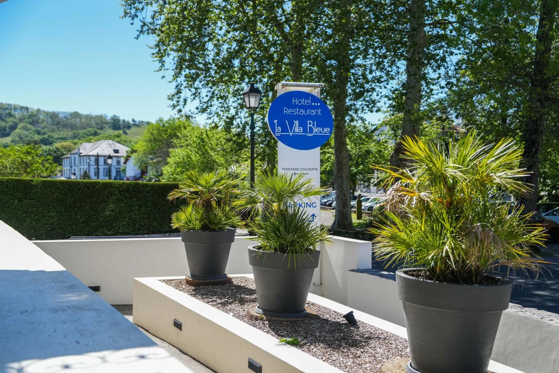 Organiser un séminaire d'entreprise : Logis Hôtel & Restaurant La Villa Bleue à cambo-les-bains