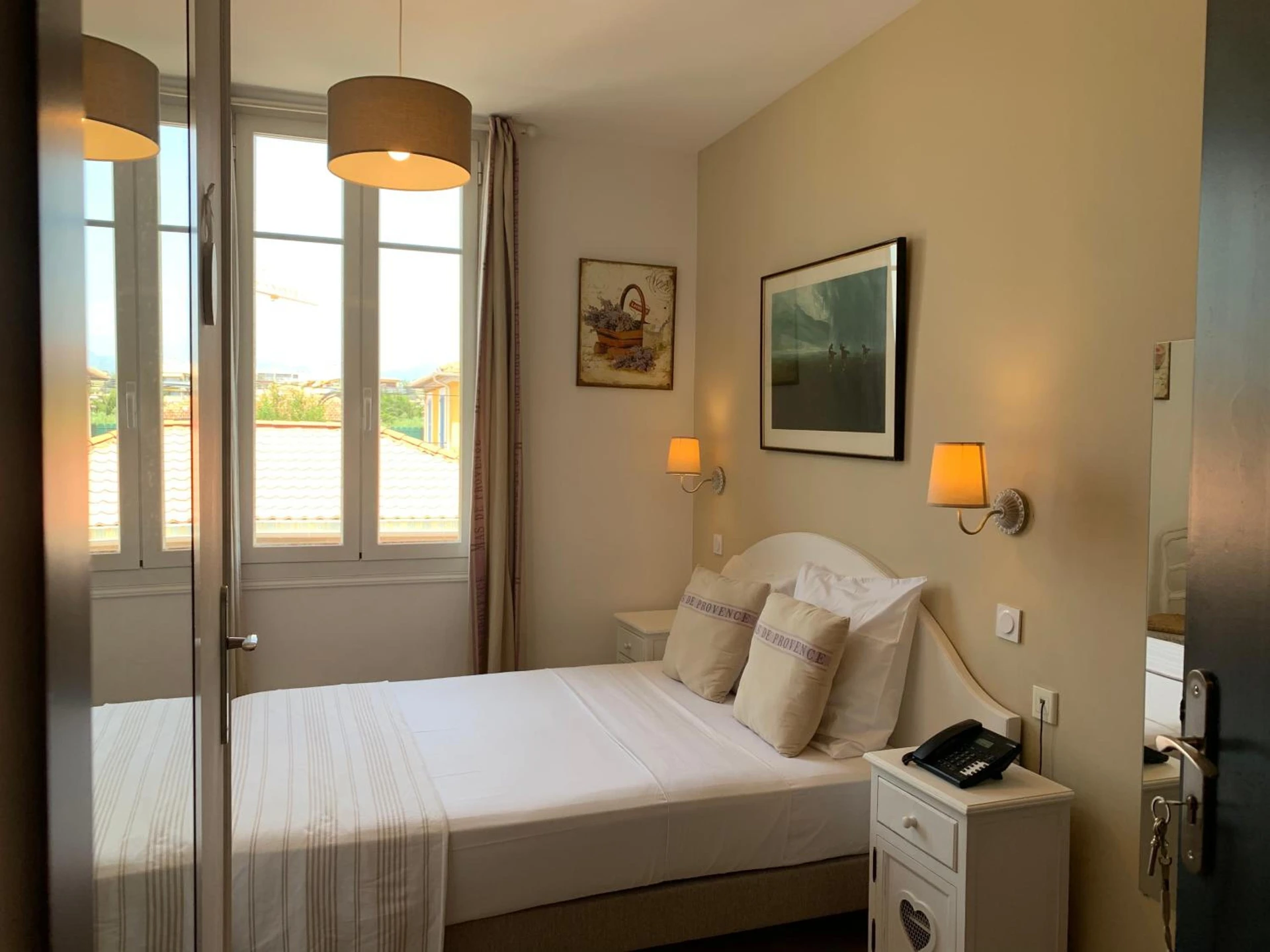 Chambre disponible pour un séminaire d'entreprise à Hôtel La Villa des Oliviers - Cagnes-sur-Mer