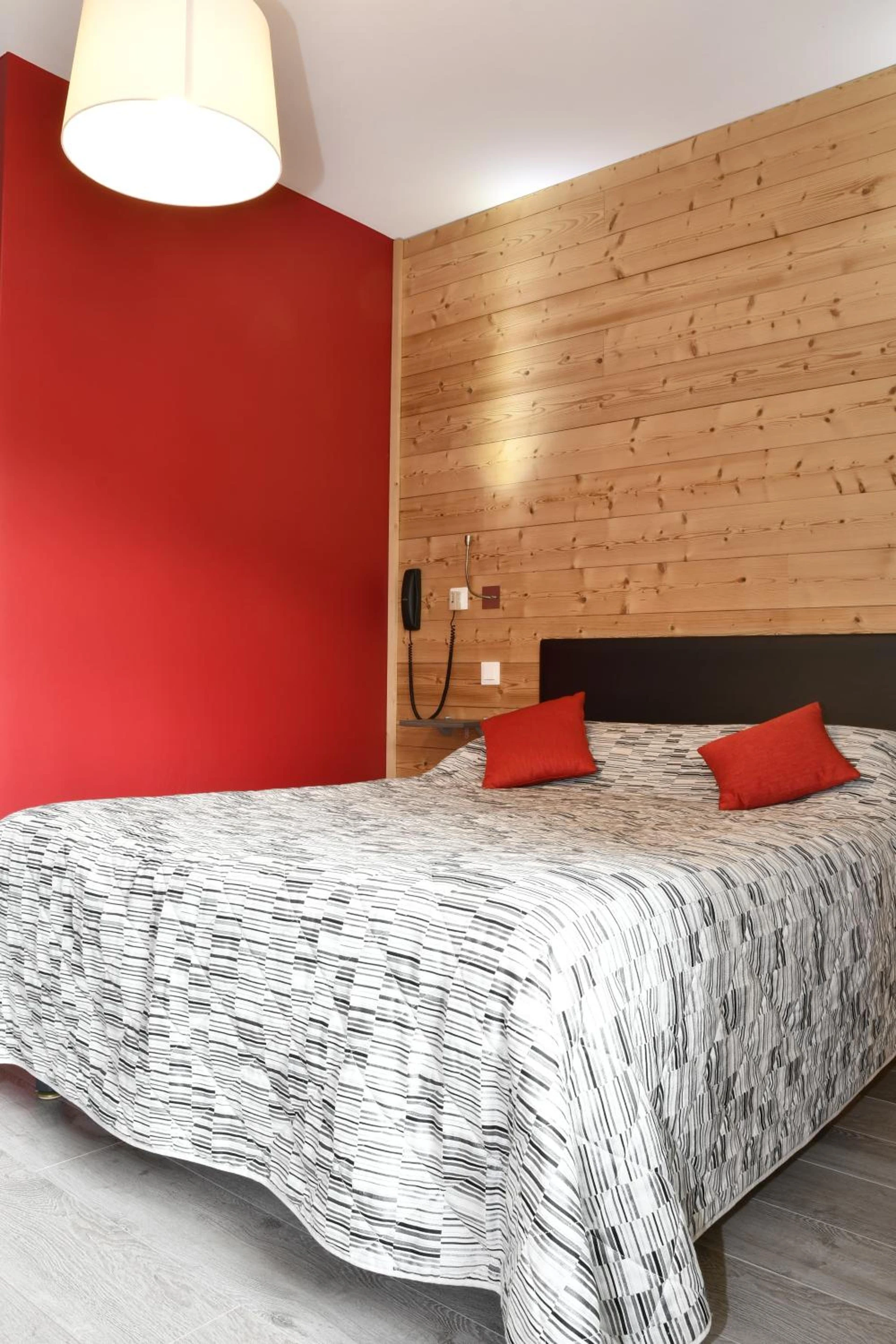 Chambre disponible pour un séminaire d'entreprise à Hôtel Lacour - Eygliers