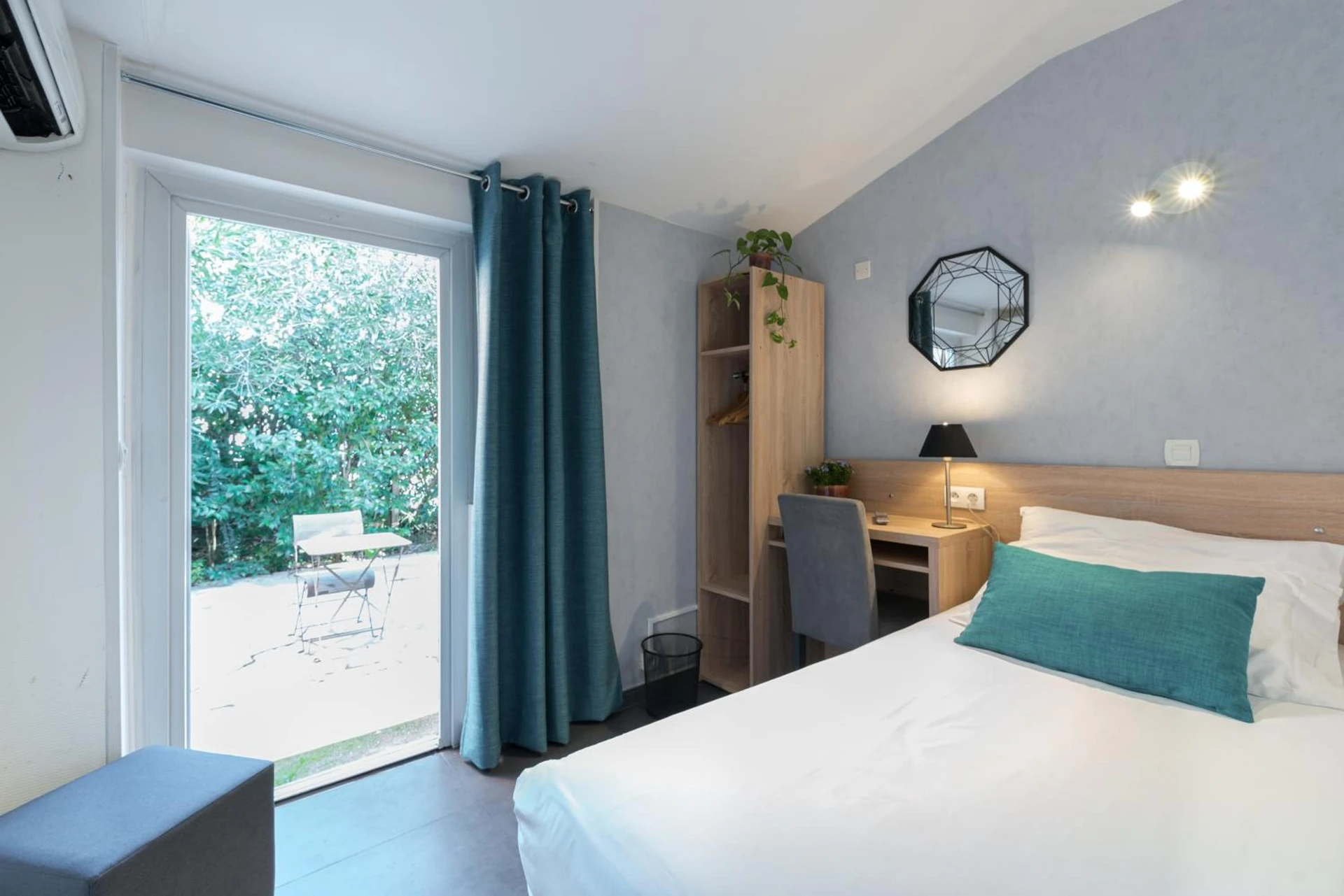 Magnifique chambre pour un séminaire d'entreprise à Hôtel Lapeyronie - Montpellier