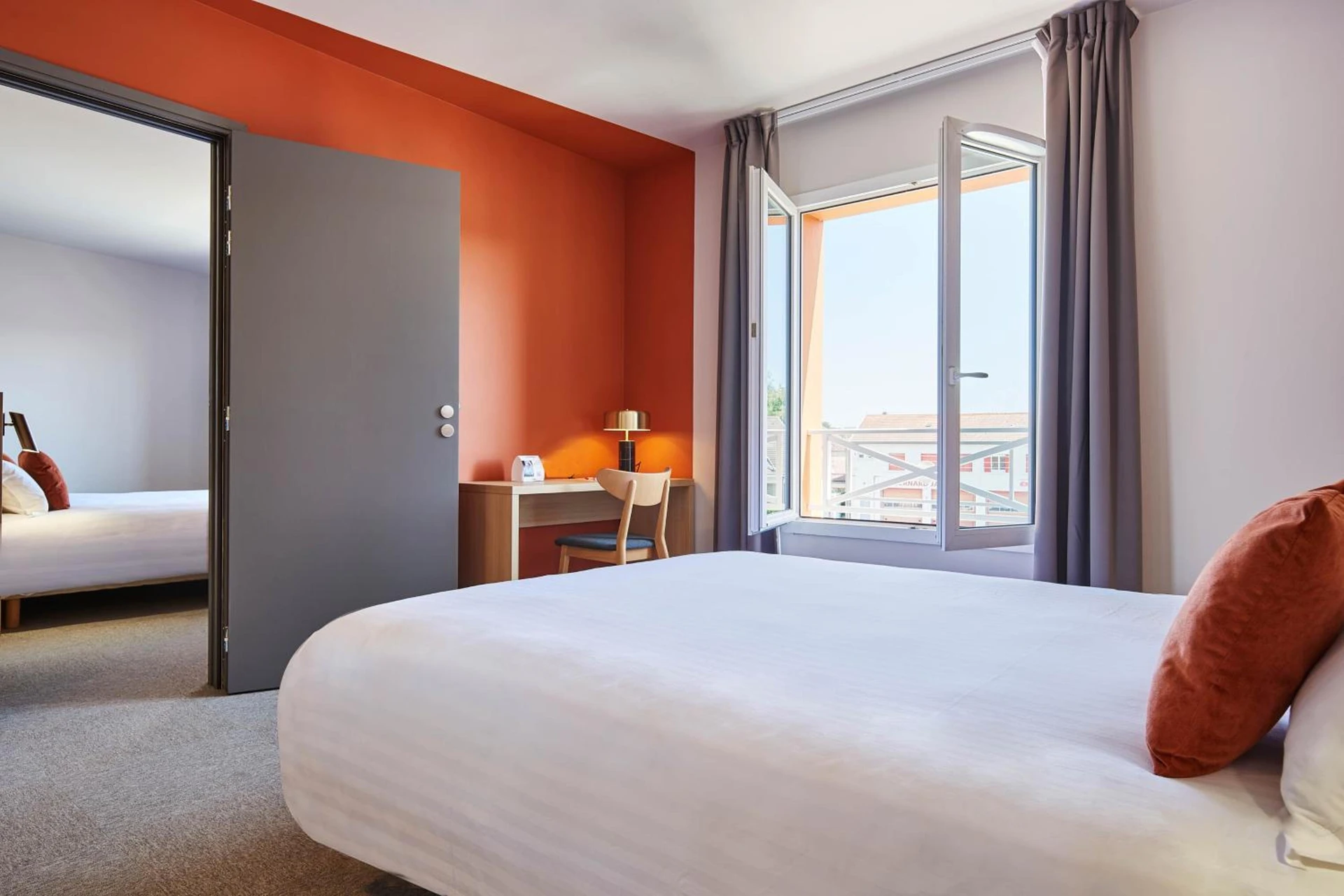 Chambre disponible pour un séminaire d'entreprise à Originals Boutique, Hôtel Larivaut, Puy-Guillaume - Puy-Guillaume